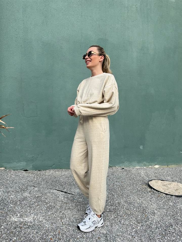 Taş Rengi Crop Üst- Jogger İkili Takım 