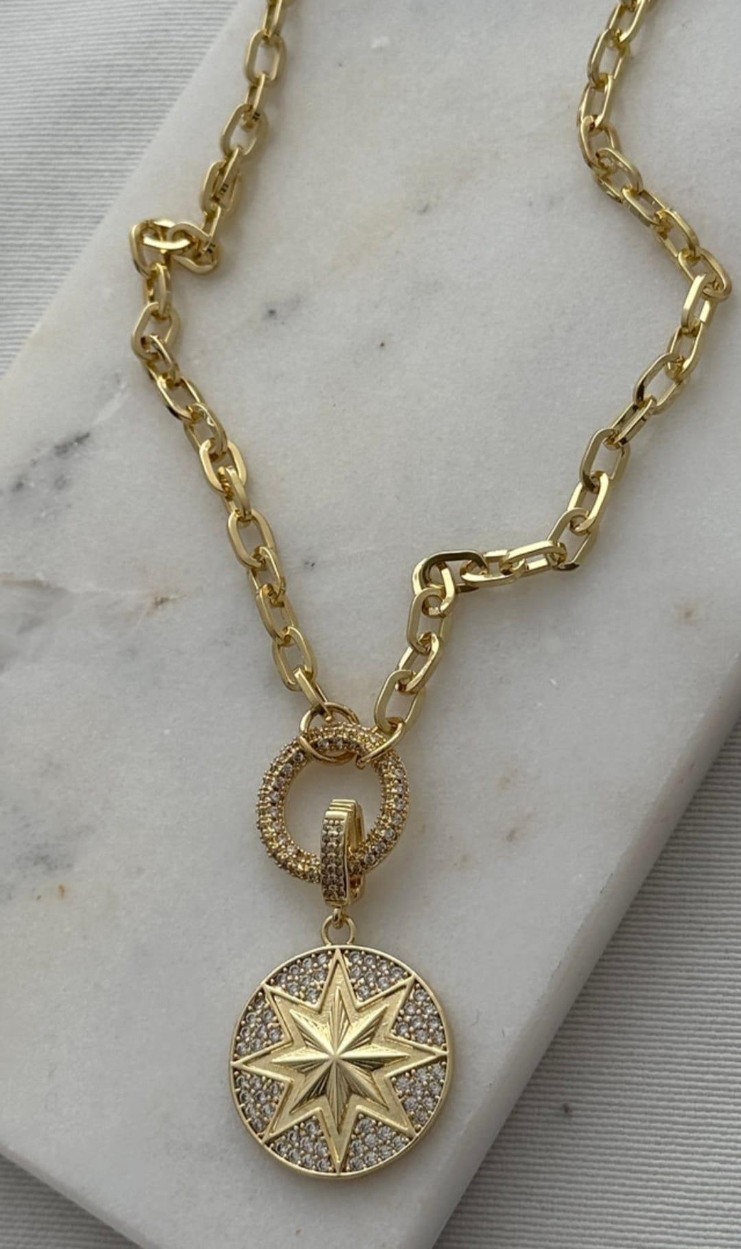 Taşlı Yıldız Madalyon Kolye