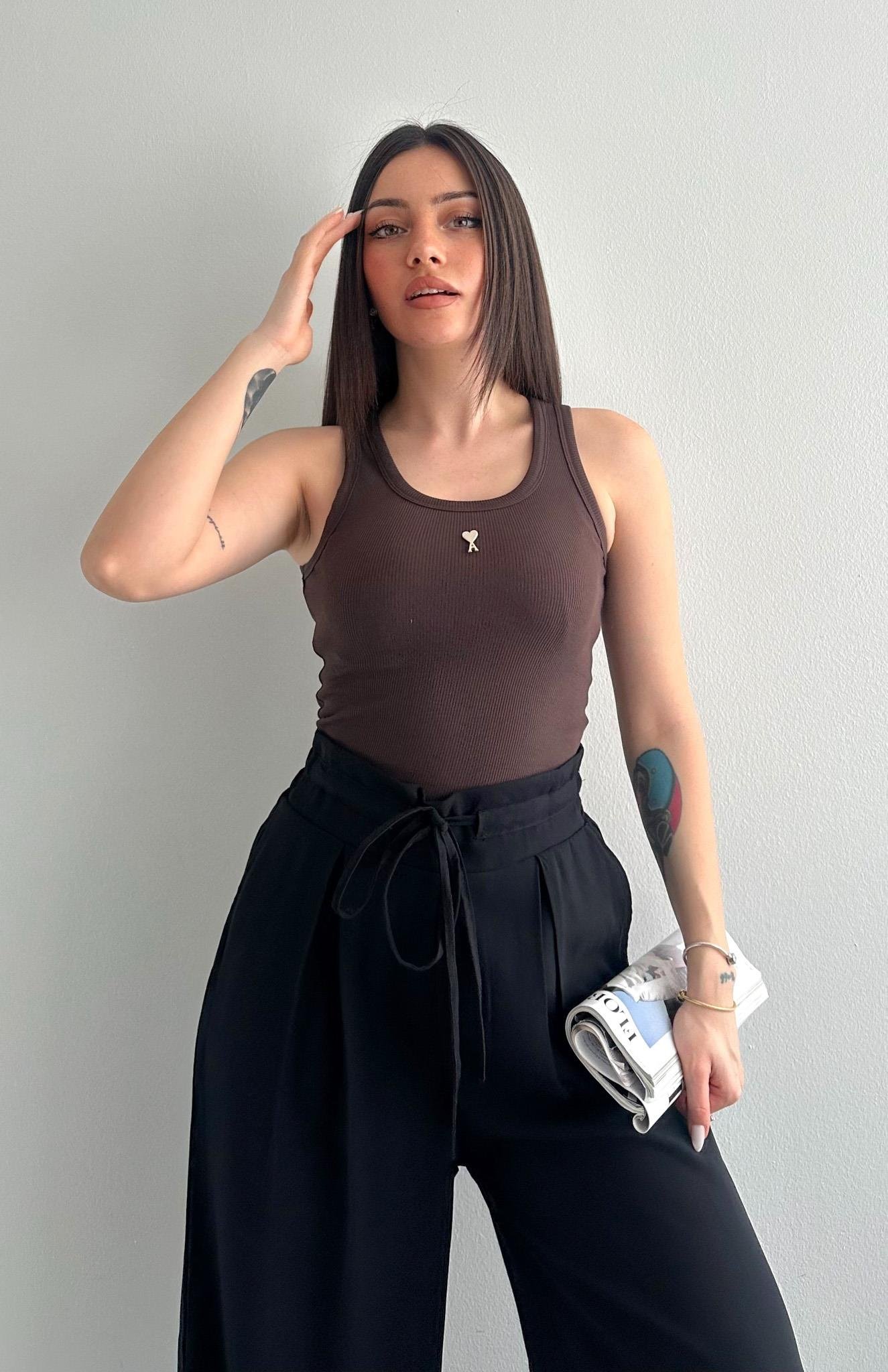 Kalp Bronşlu Atlet KAHVERENGİ