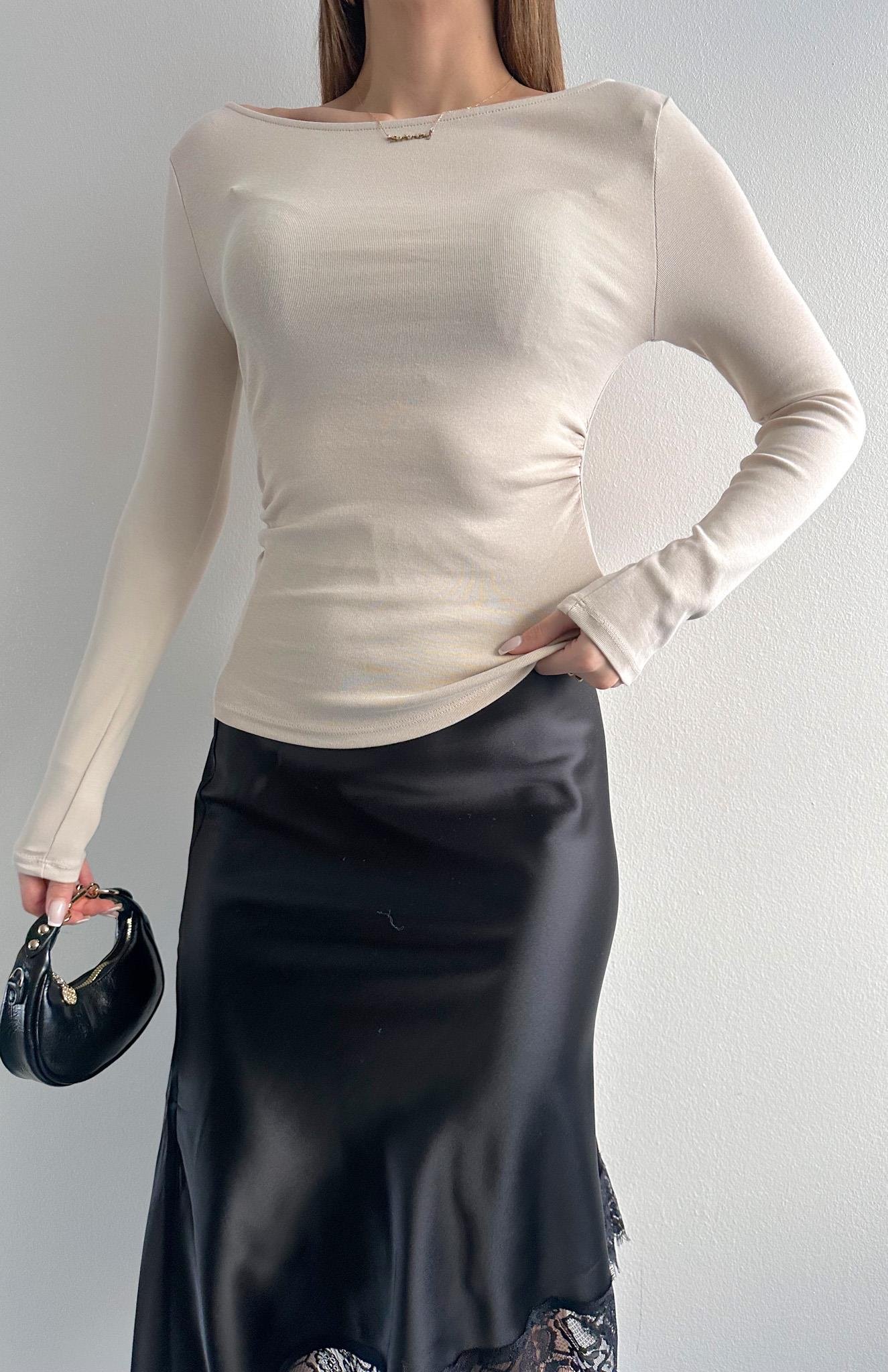 Büzgülü Kayık Yaka Bluz BEJ