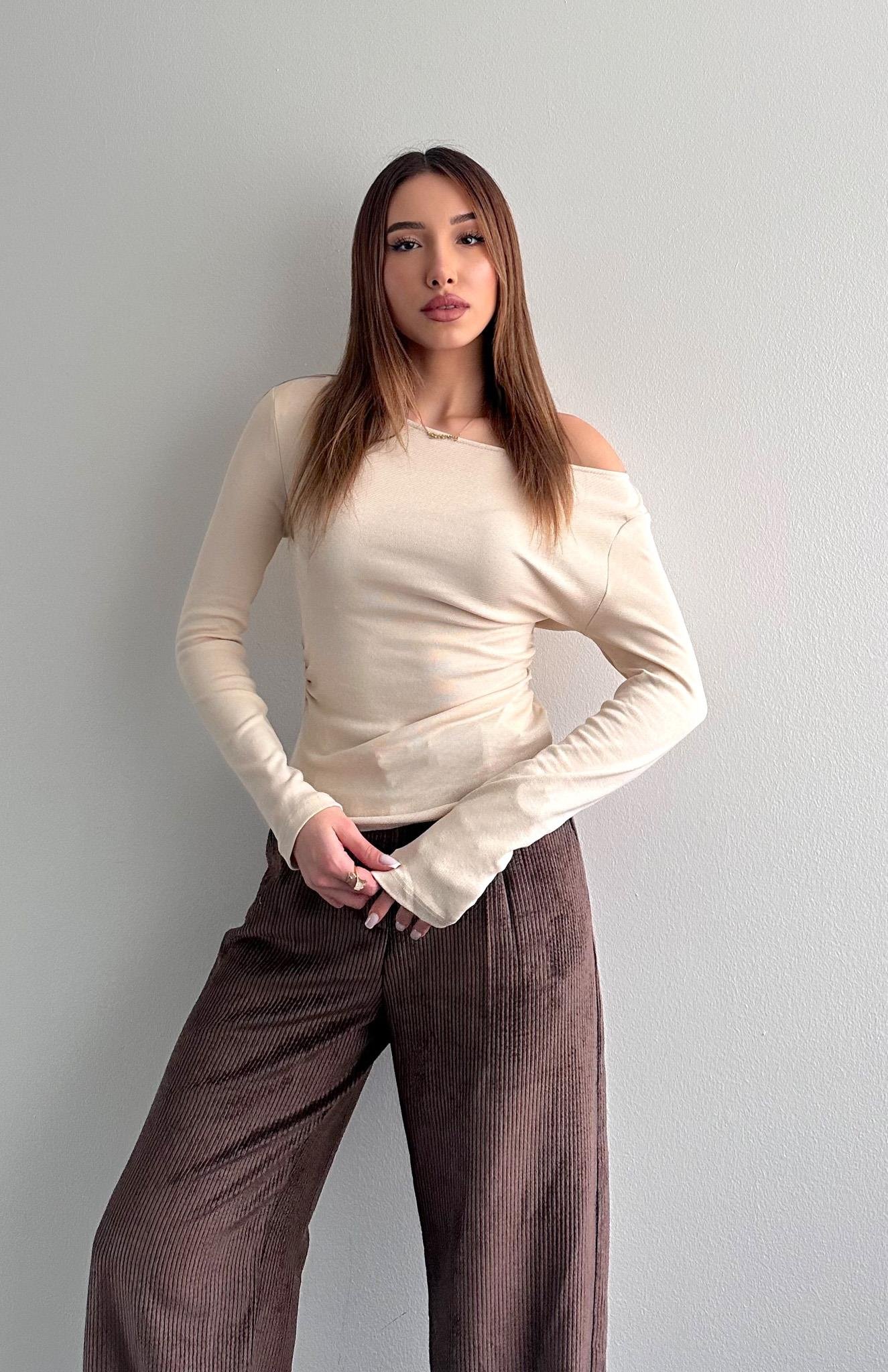 Büzgülü Kayık Yaka Bluz TAŞ