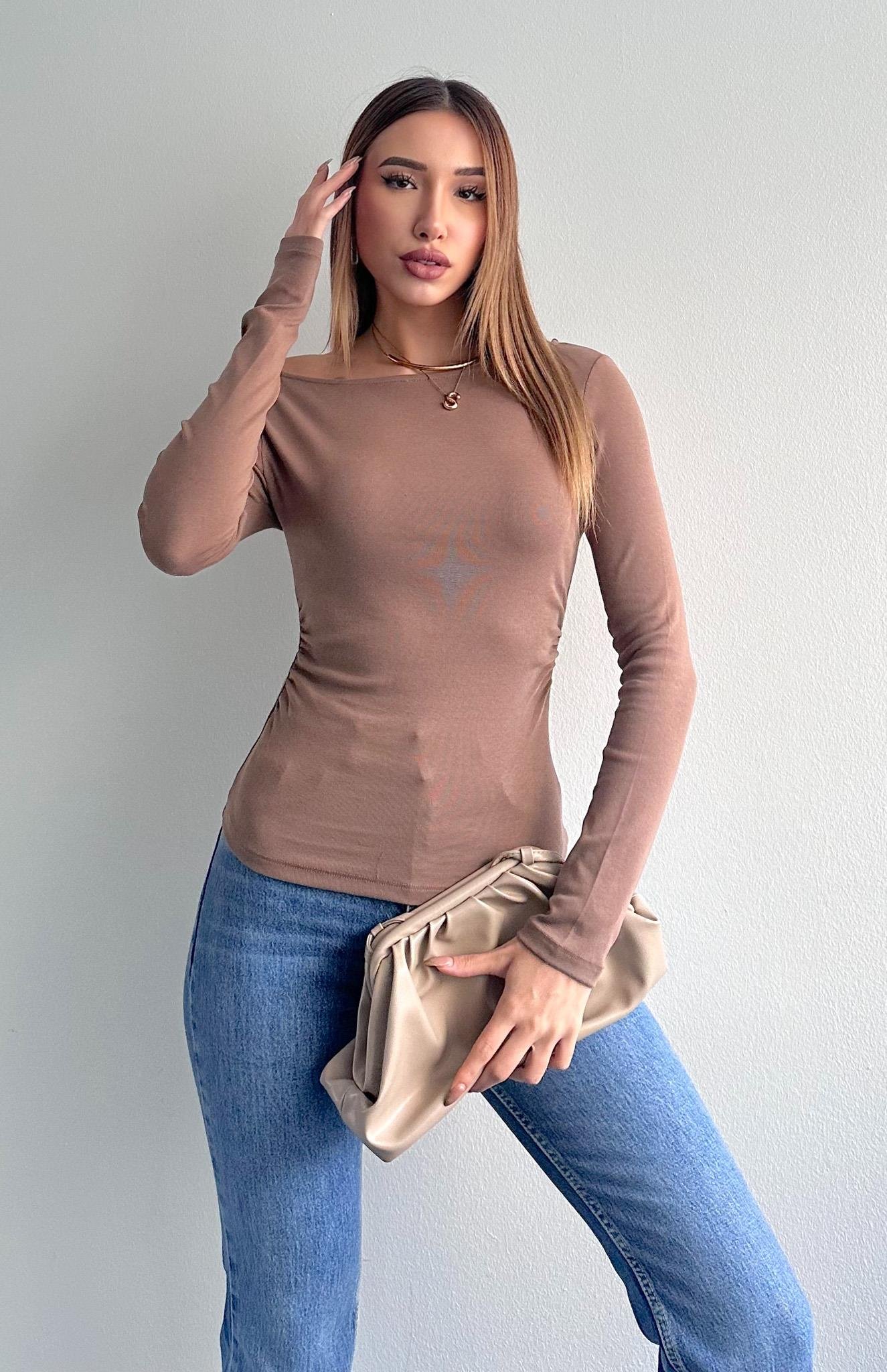 Büzgülü Kayık Yaka Bluz VİZON