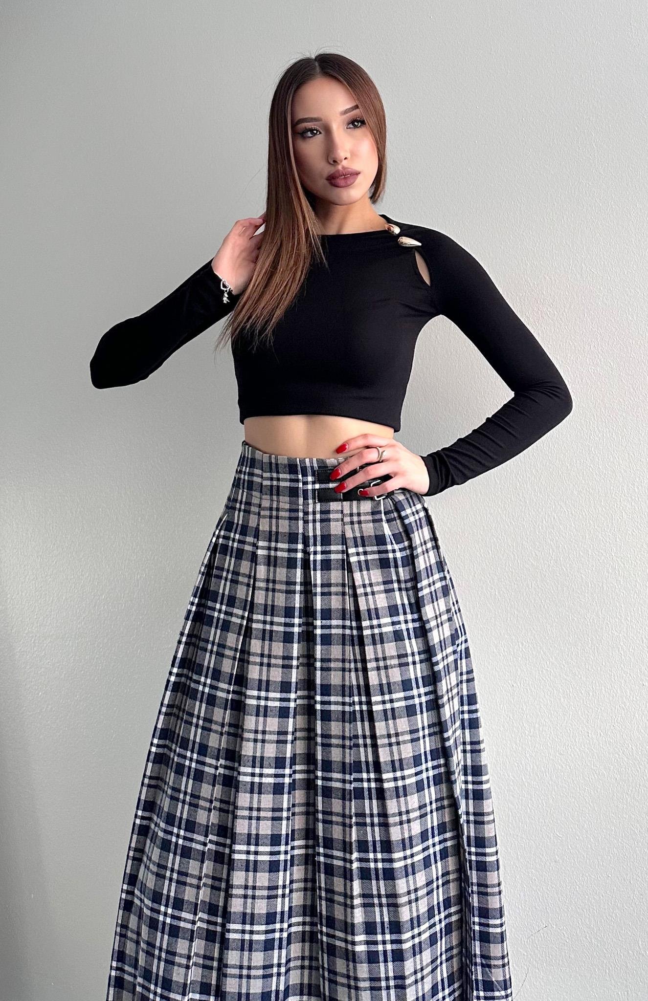 Damla Aksesuarlı Bluz SİYAH