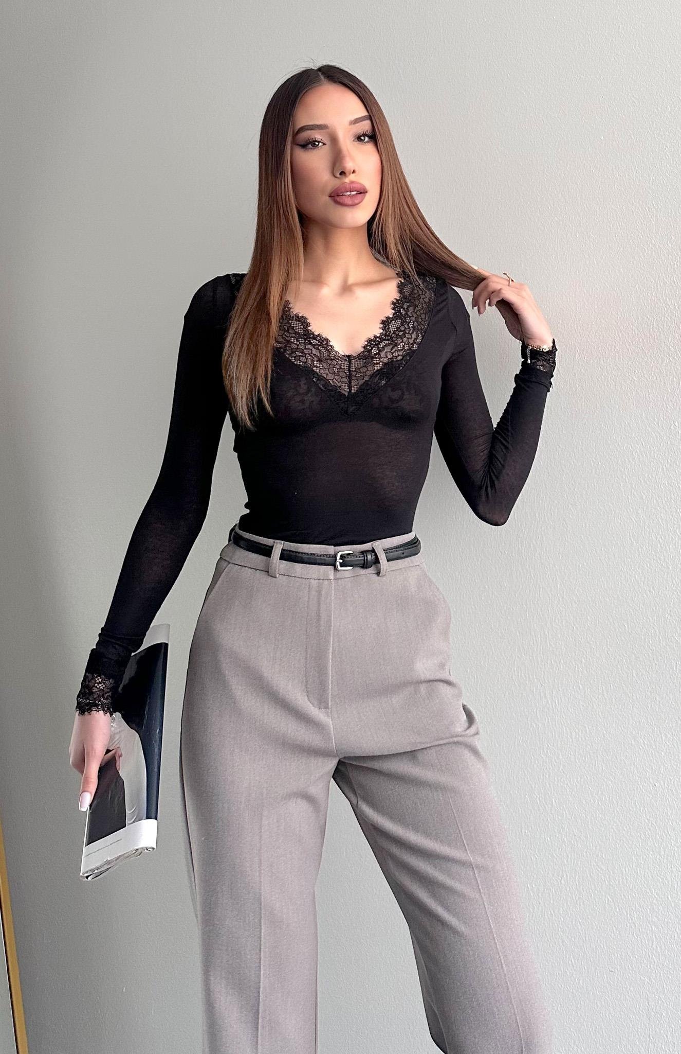 Dantel Detaylı Kaşmir Bluz SİYAH