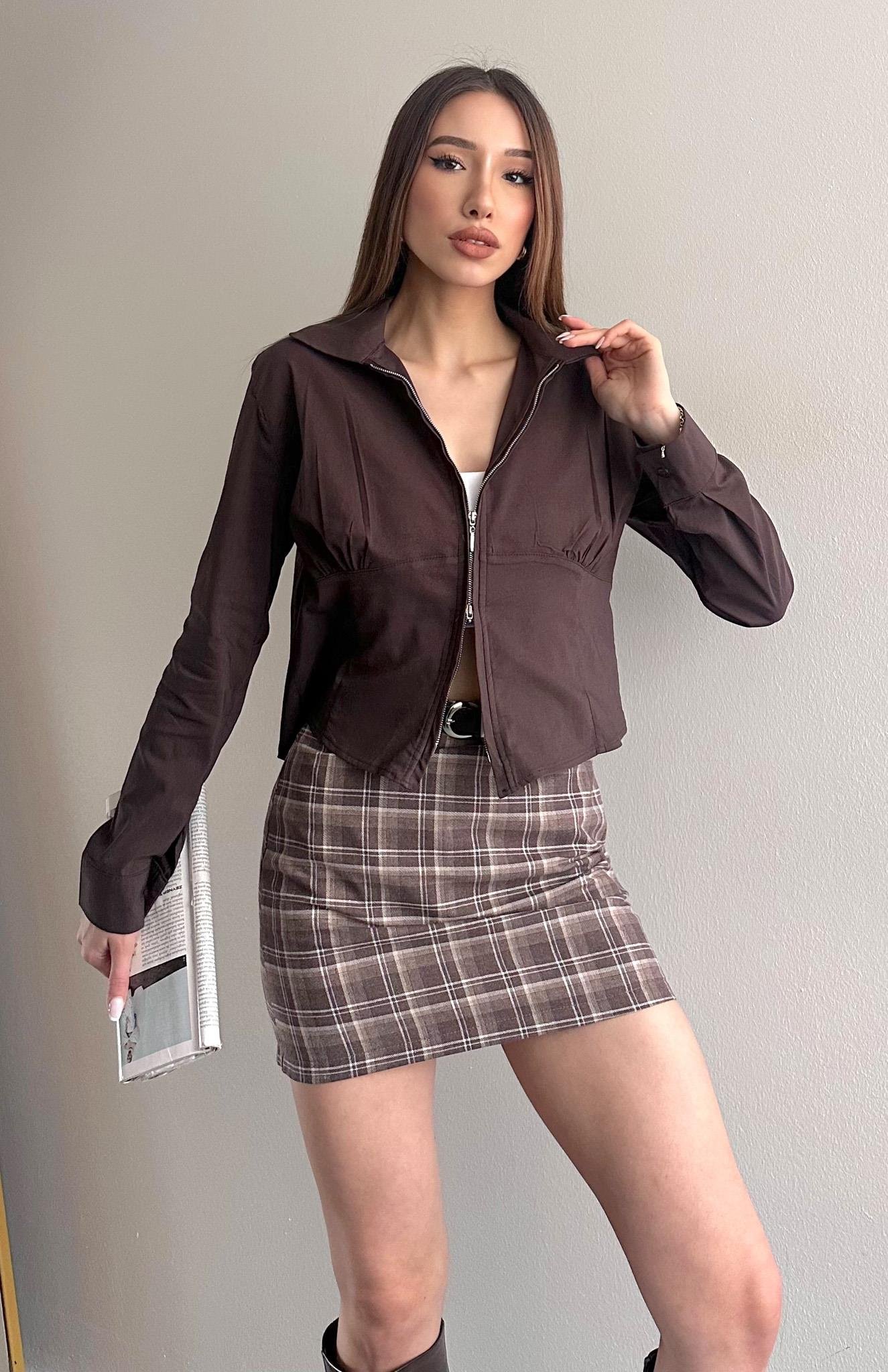 Göğüs Büzgü Detaylı Fermuarlı Bluz KAHVERENGİ