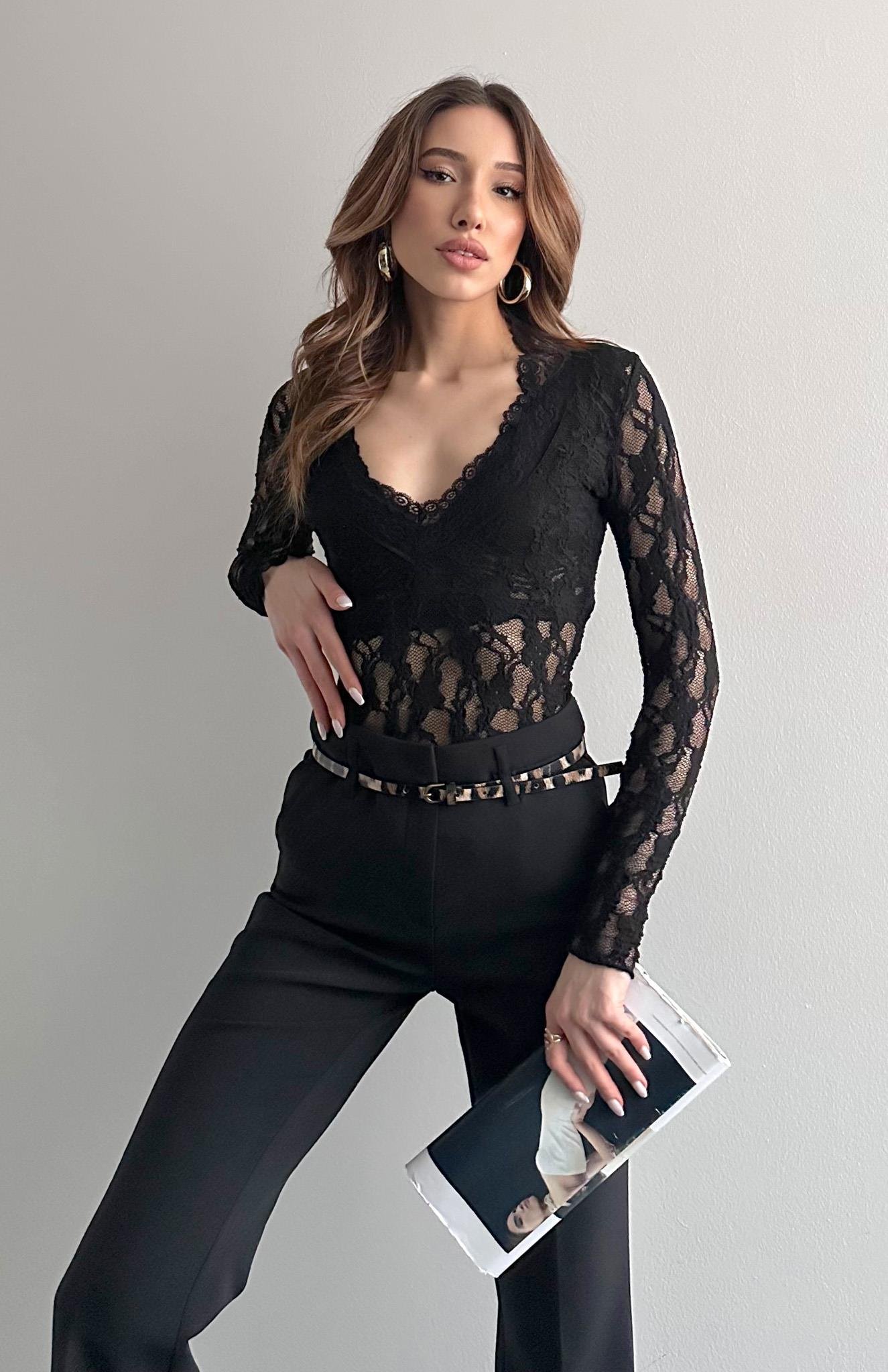 V Yaka Dantelli Bluz SİYAH