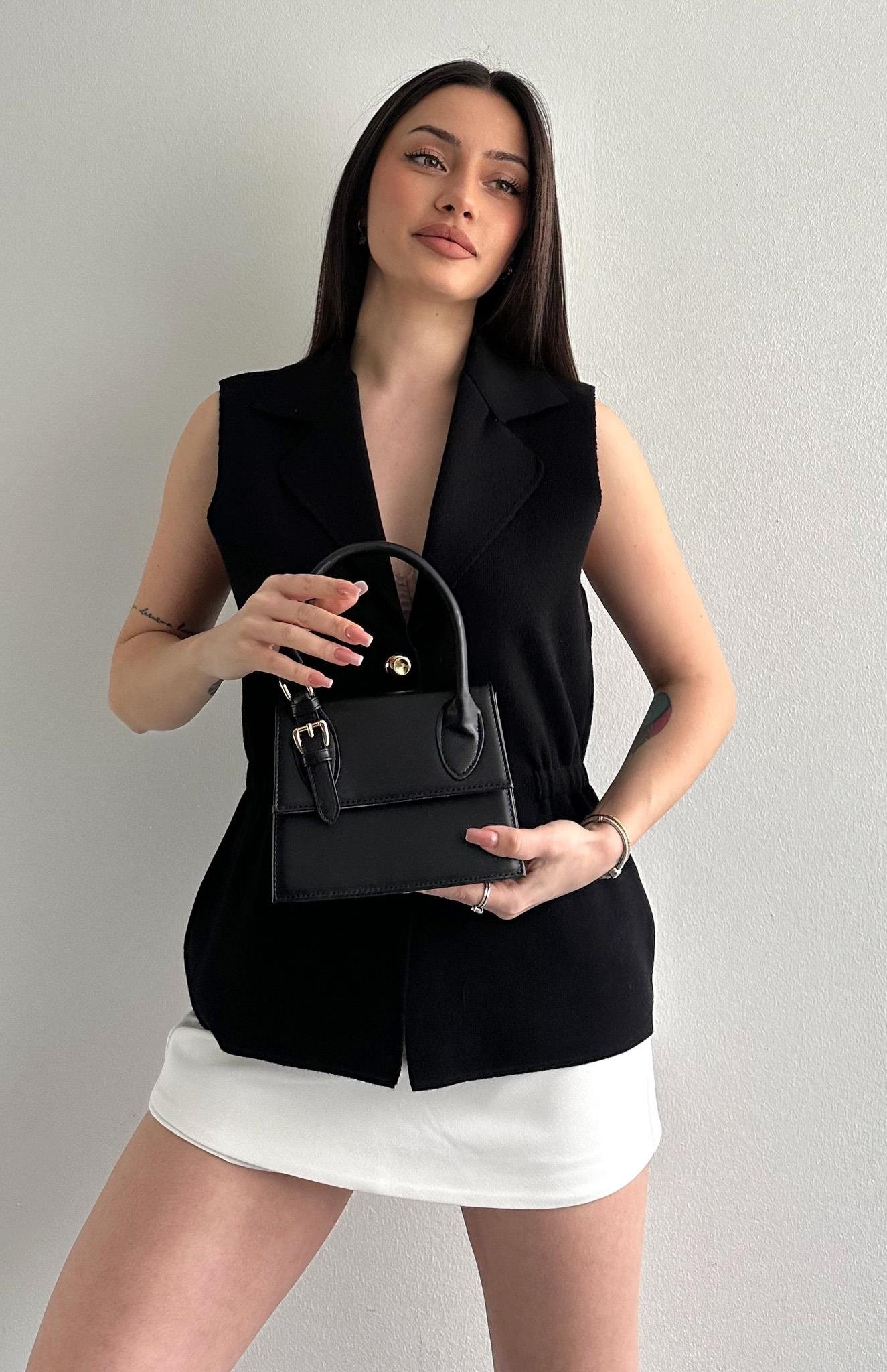 Bir Tarafi Tokalı Bir Tarafı Düz Çanta SİYAH