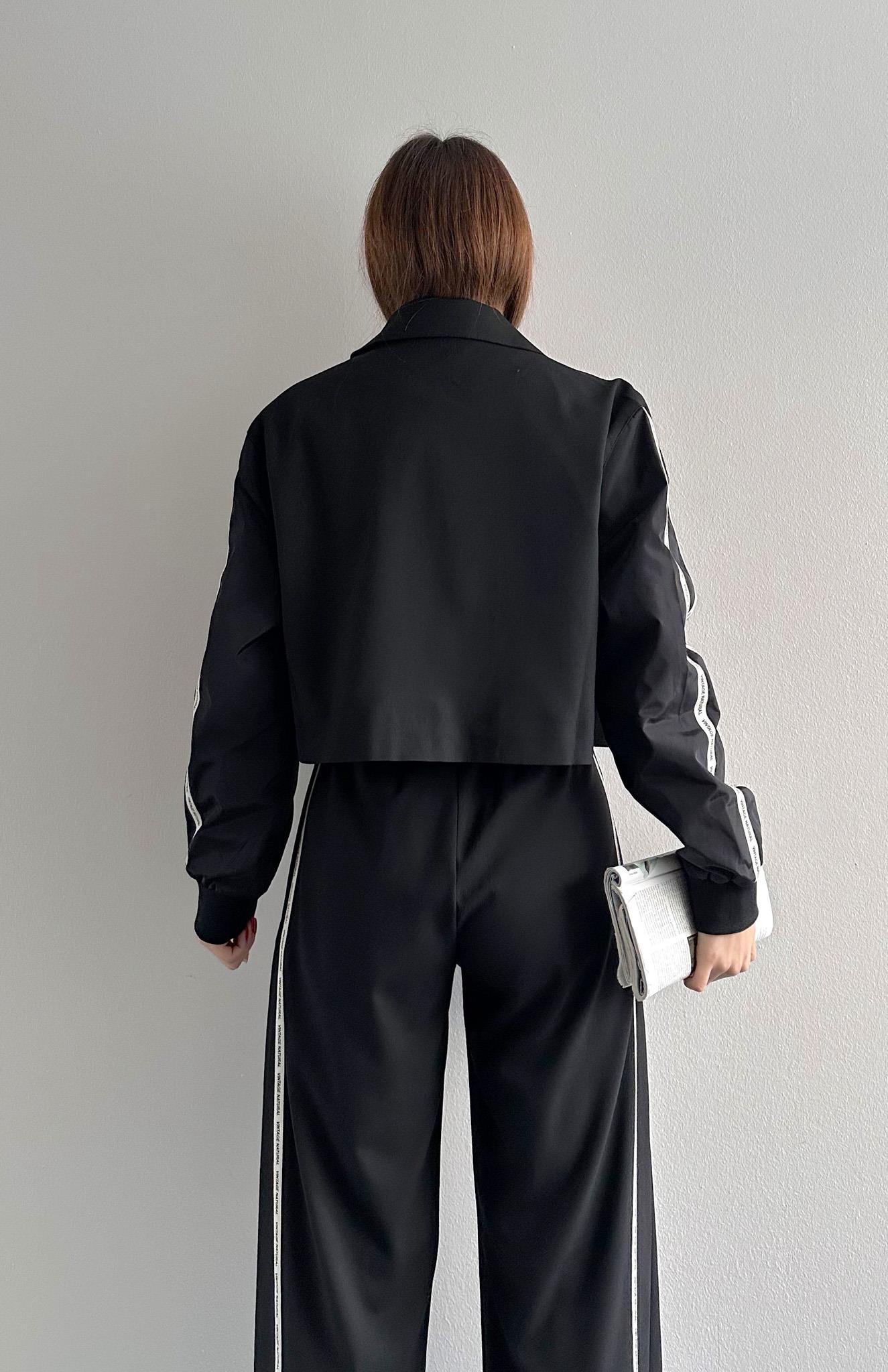 Kumaş Matchli Etiket Detaylı Ceket SİYAH