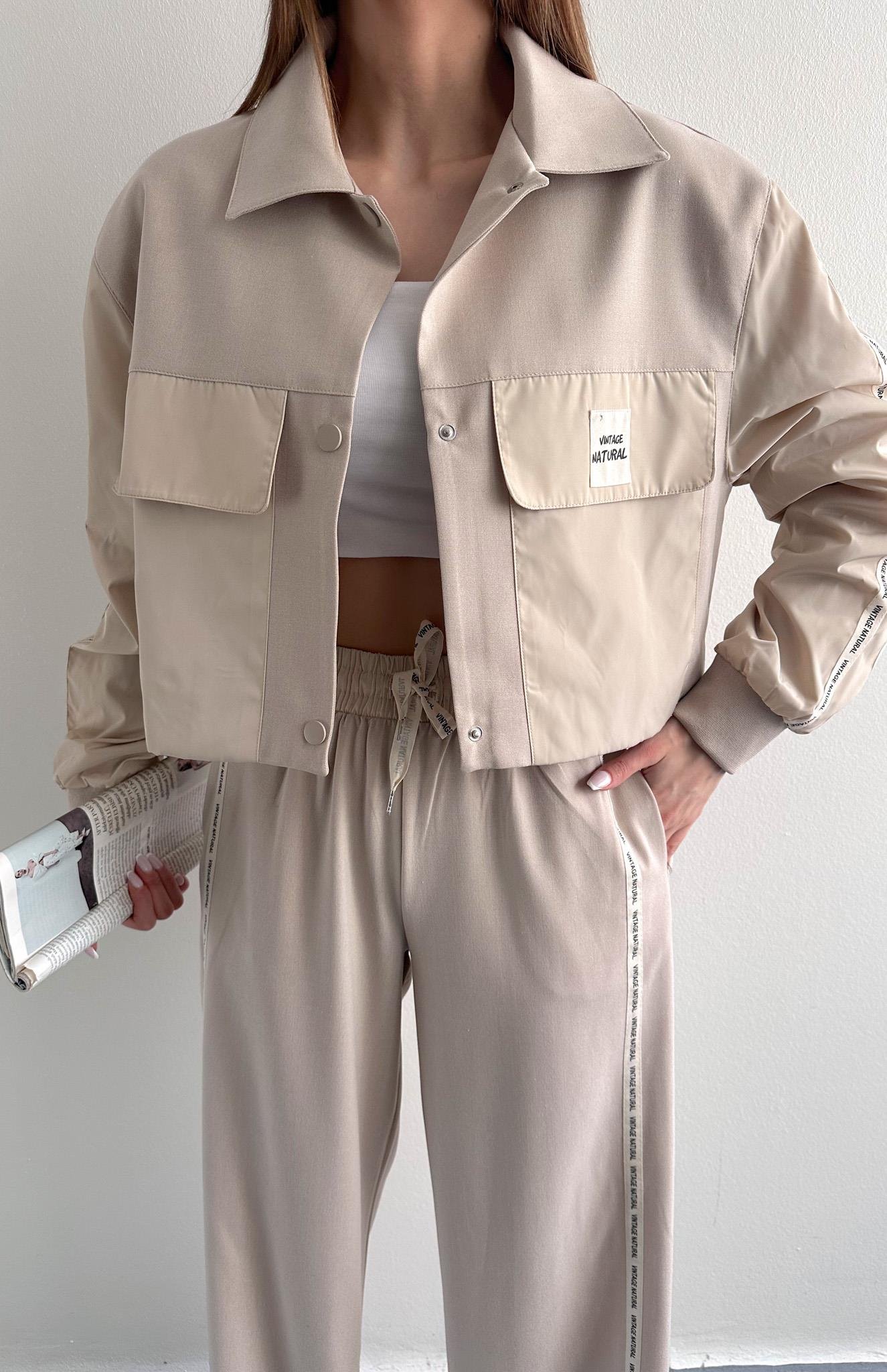 Kumaş Matchli Etiket Detaylı Ceket BEJ