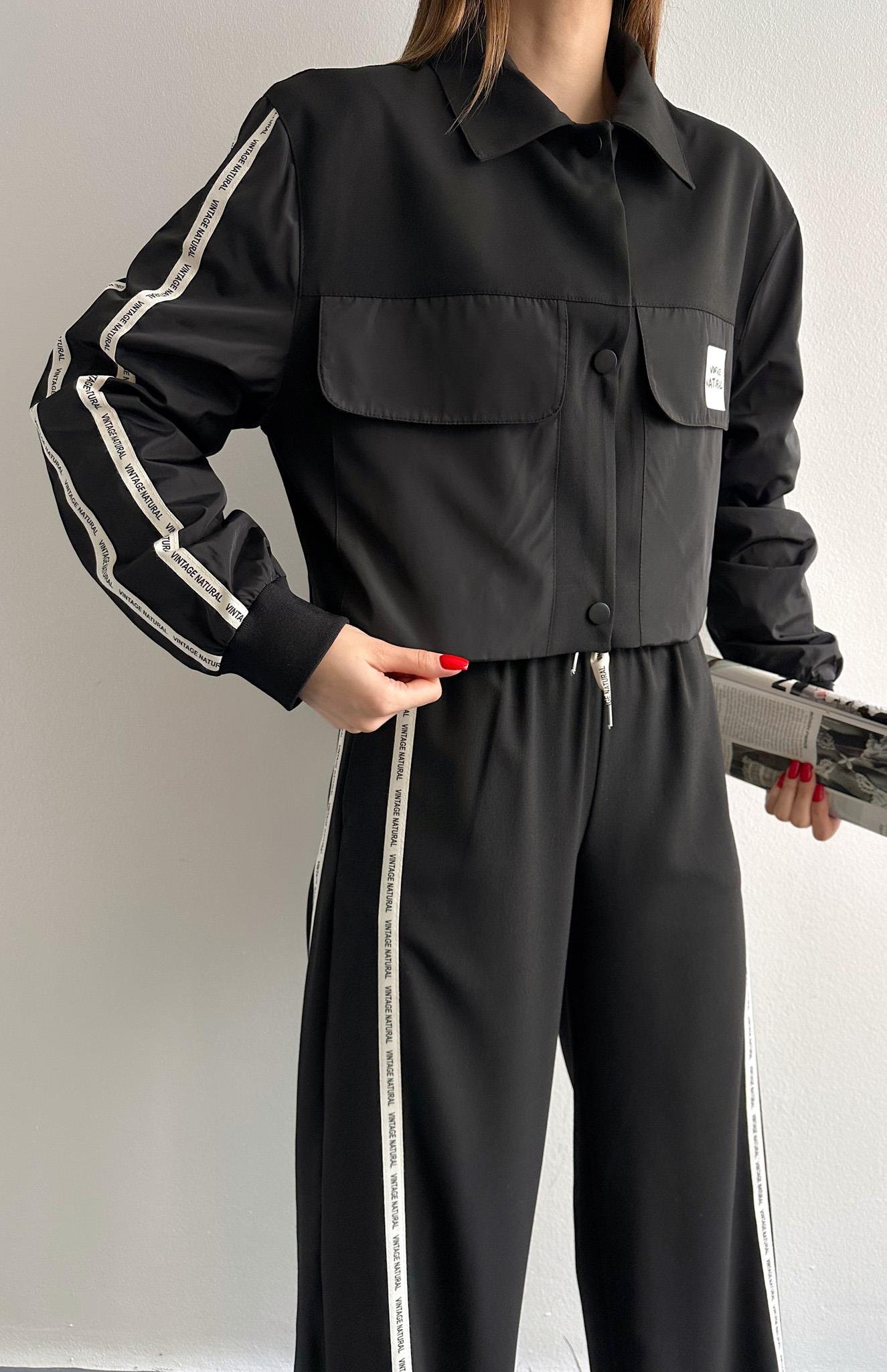 Kumaş Matchli Etiket Detaylı Ceket SİYAH