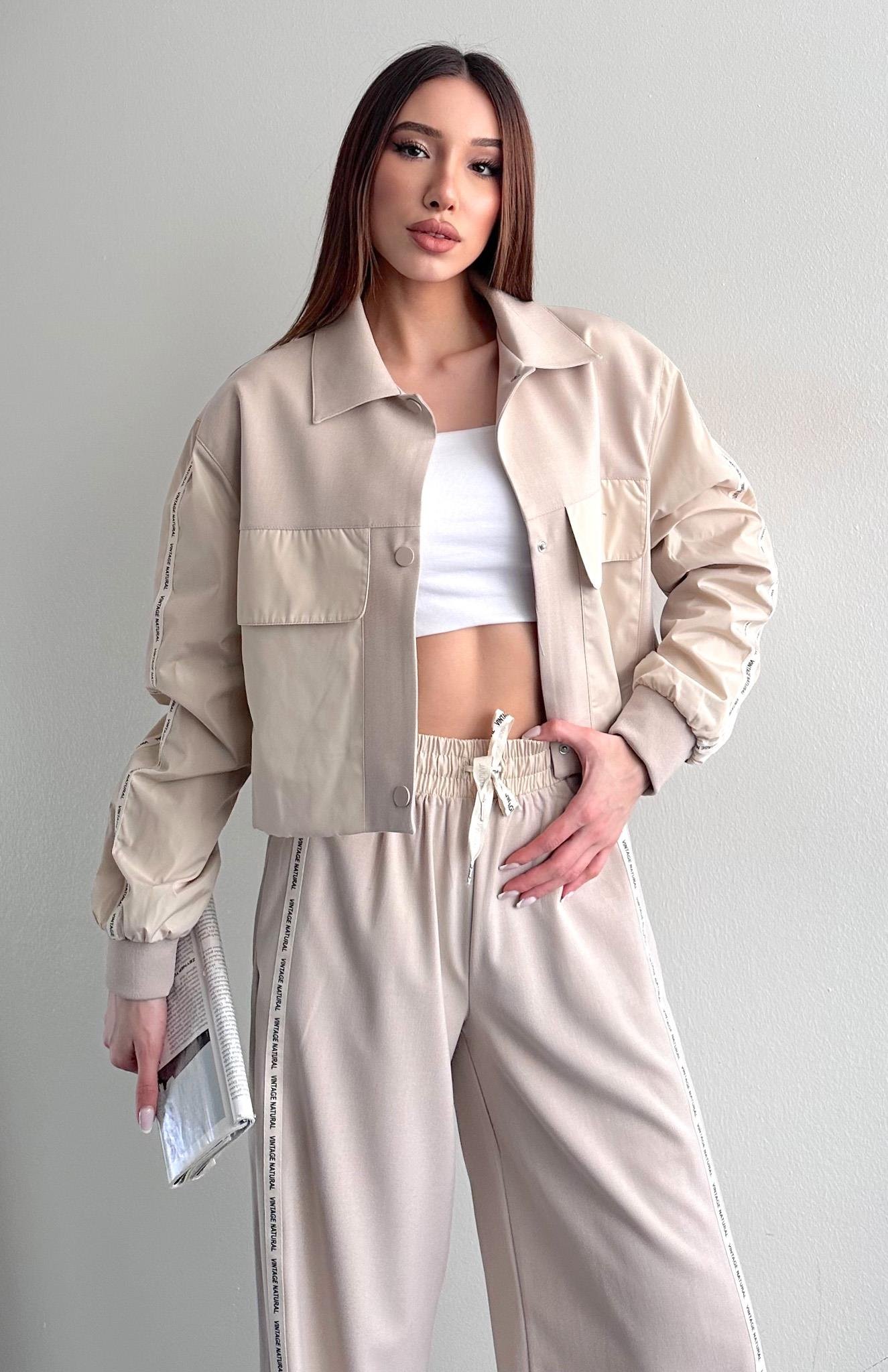 Kumaş Matchli Etiket Detaylı Ceket BEJ