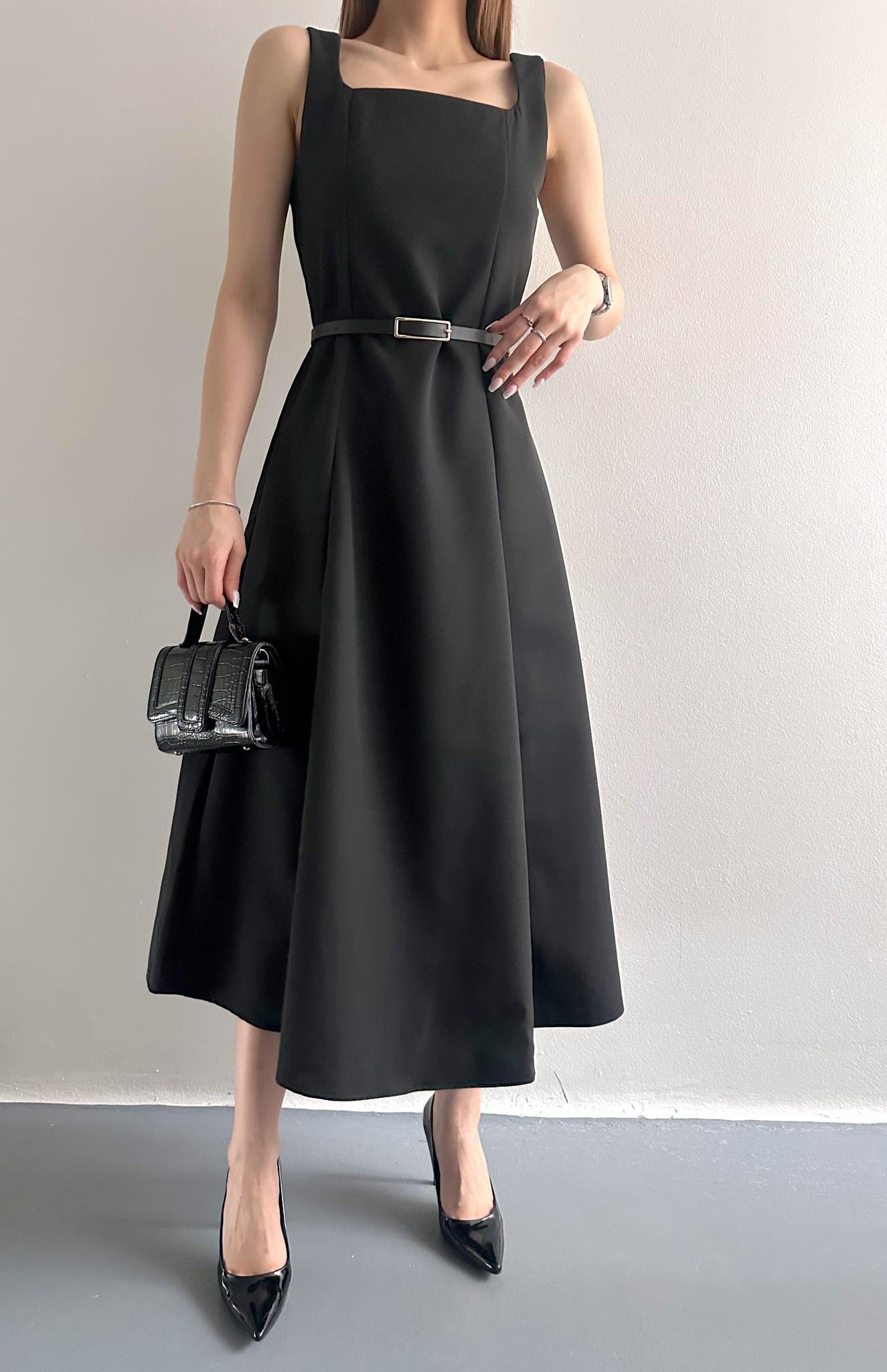 Beli Kemerli Elbise SİYAH