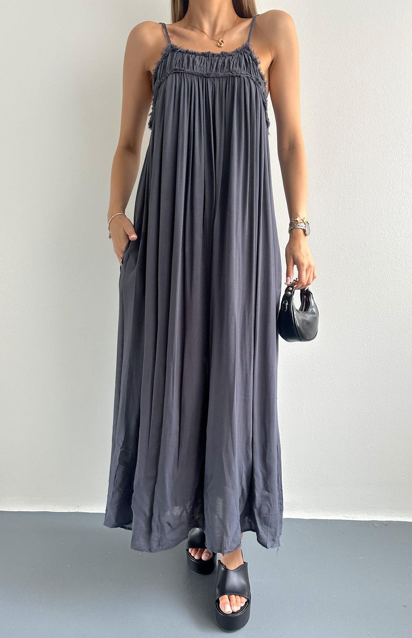 Büzgülü Askılı Cepli Uzun Elbise ANTRASİT