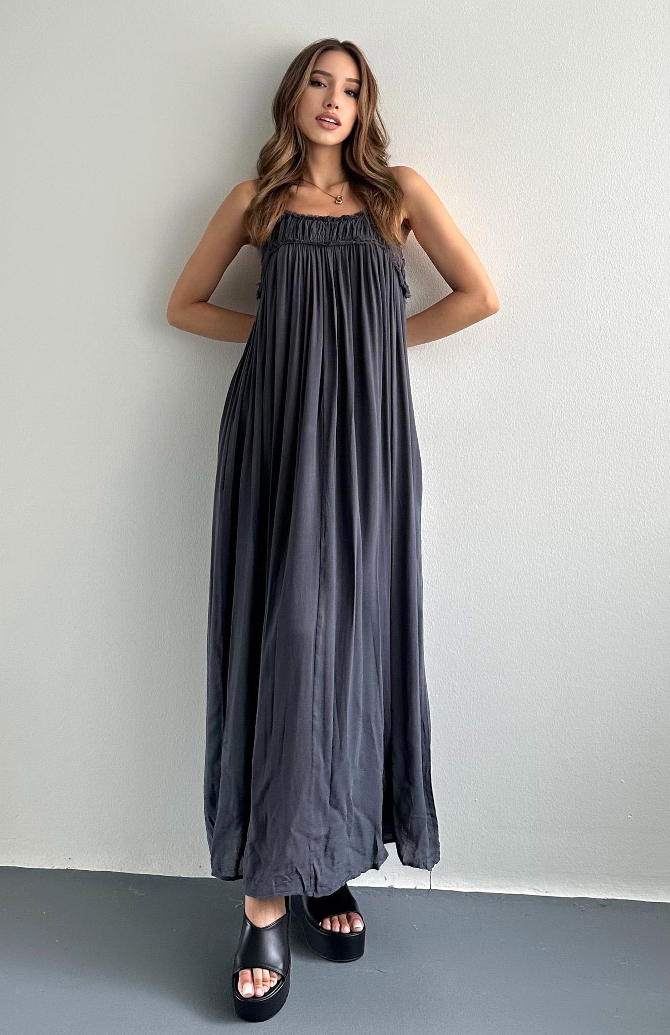 Büzgülü Askılı Cepli Uzun Elbise ANTRASİT