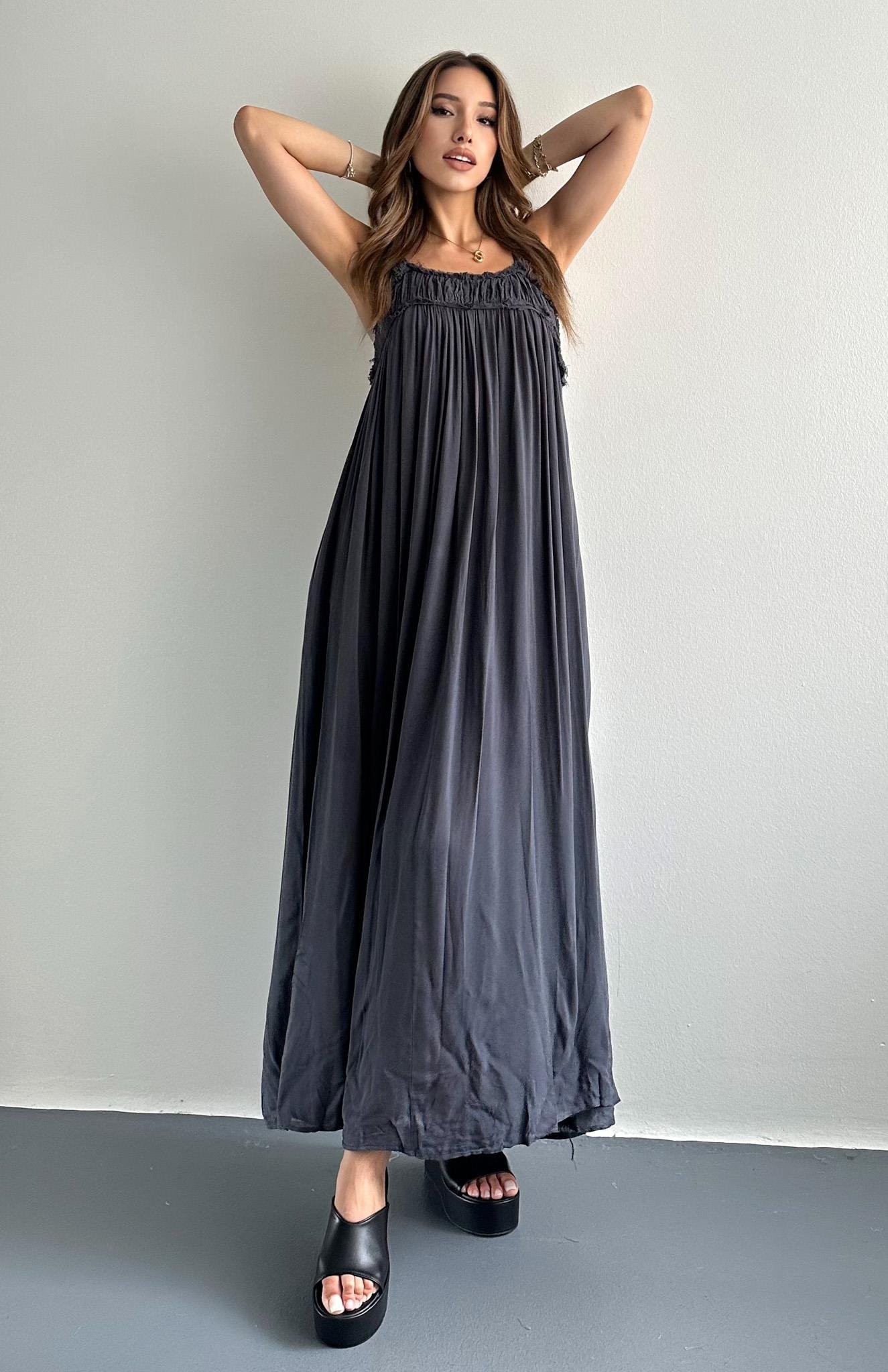 Büzgülü Askılı Cepli Uzun Elbise ANTRASİT