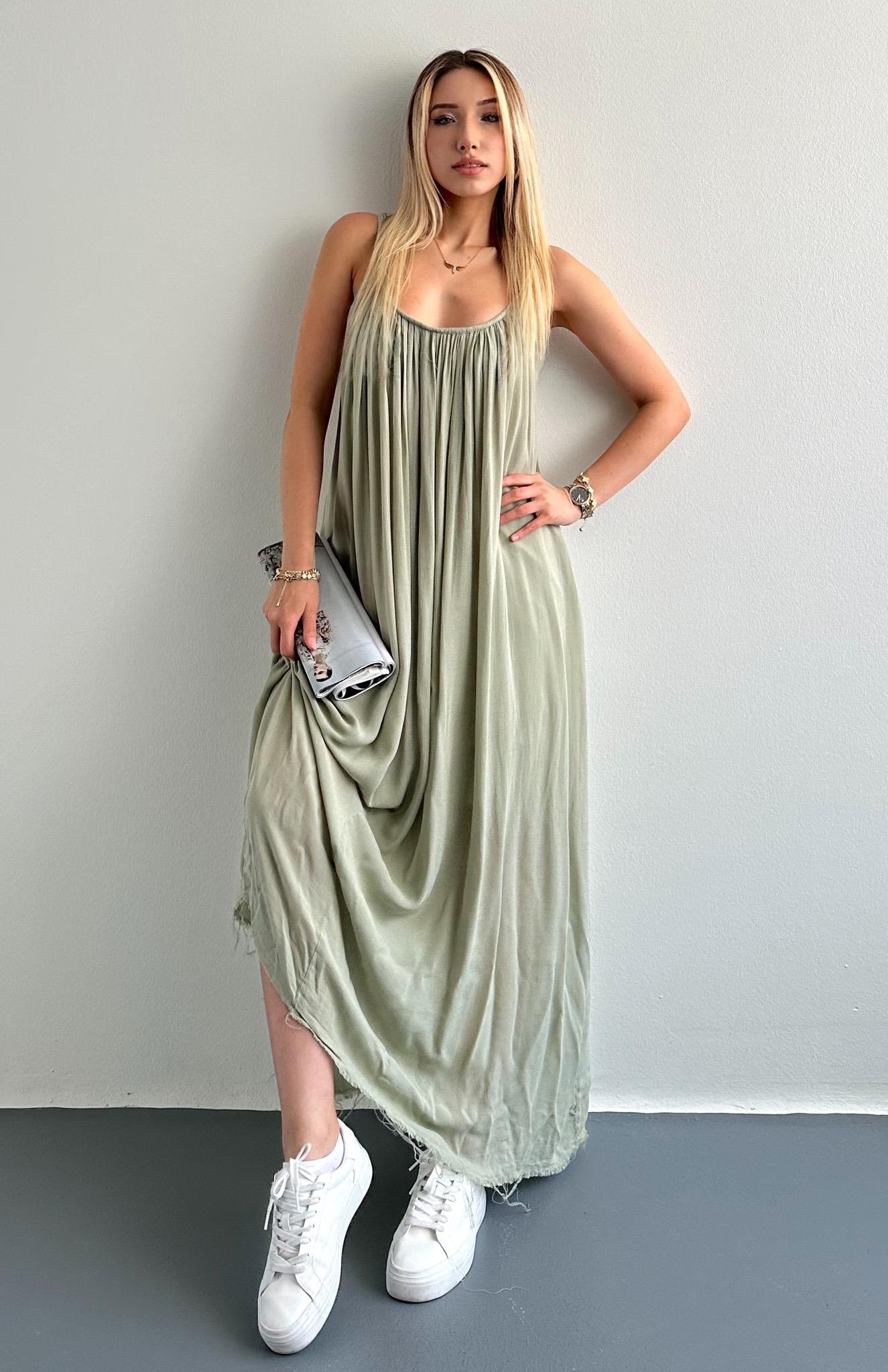 V Yaka Büzgülü Askılı Elbise YEŞİL