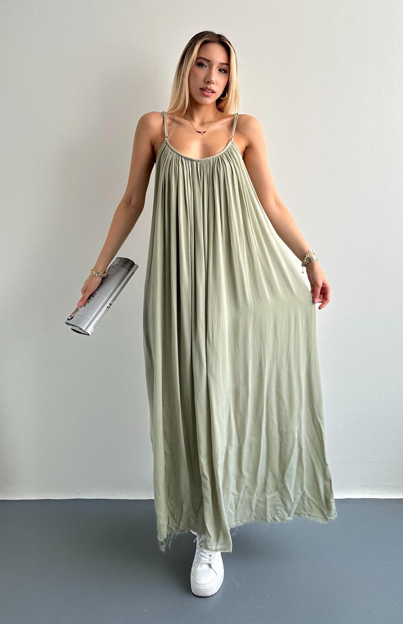 V Yaka Büzgülü Askılı Elbise YEŞİL