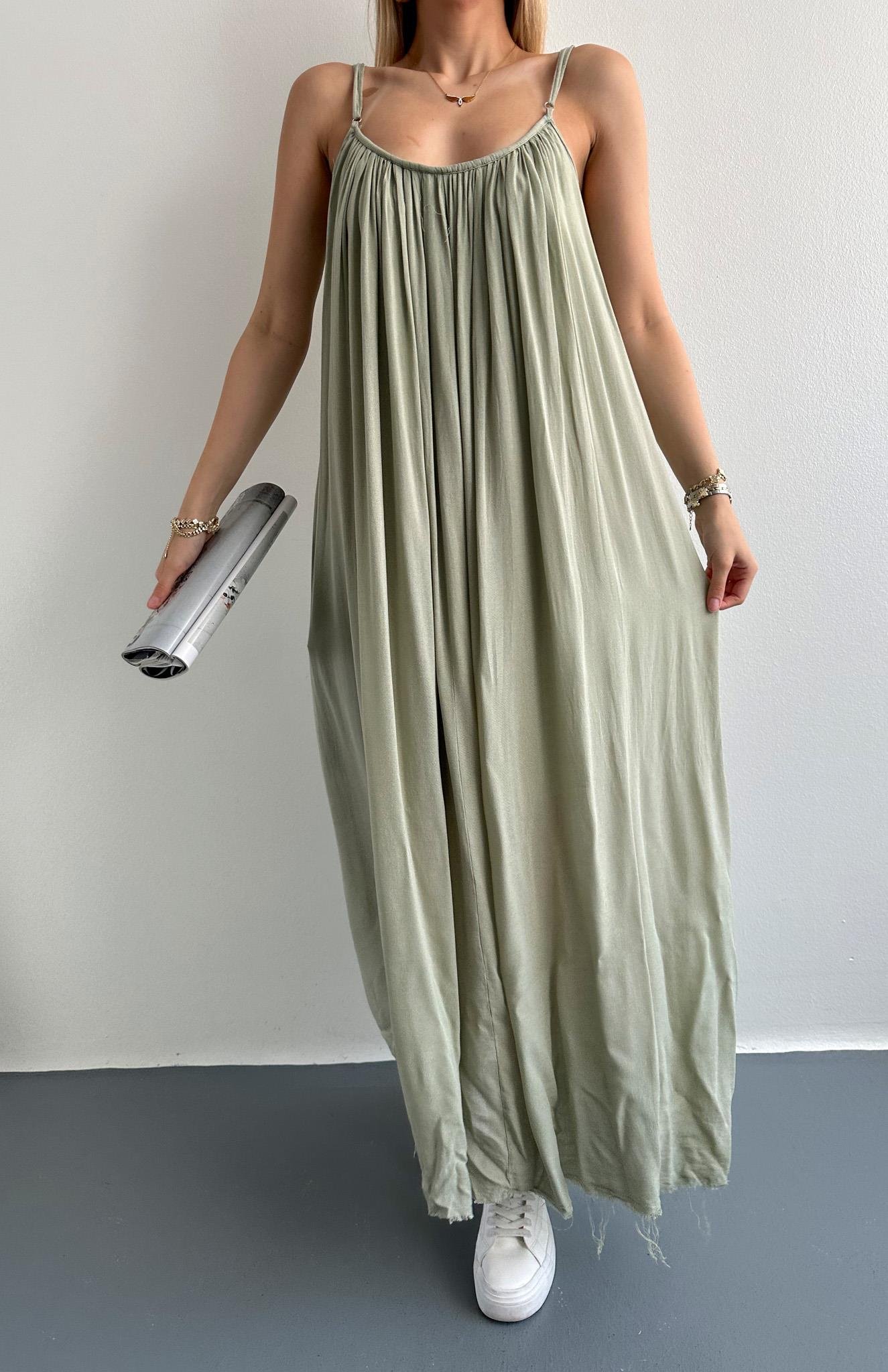 V Yaka Büzgülü Askılı Elbise YEŞİL