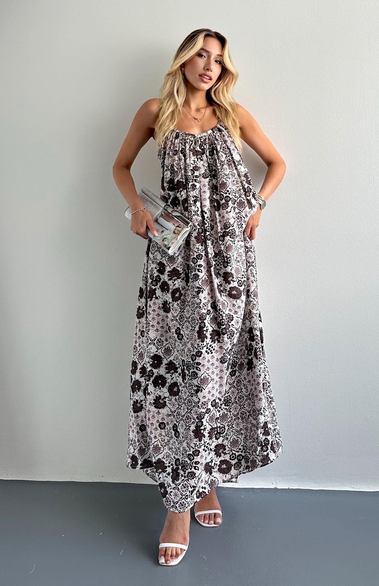 V Yaka Büzgülü Desenli Elbise EKRU