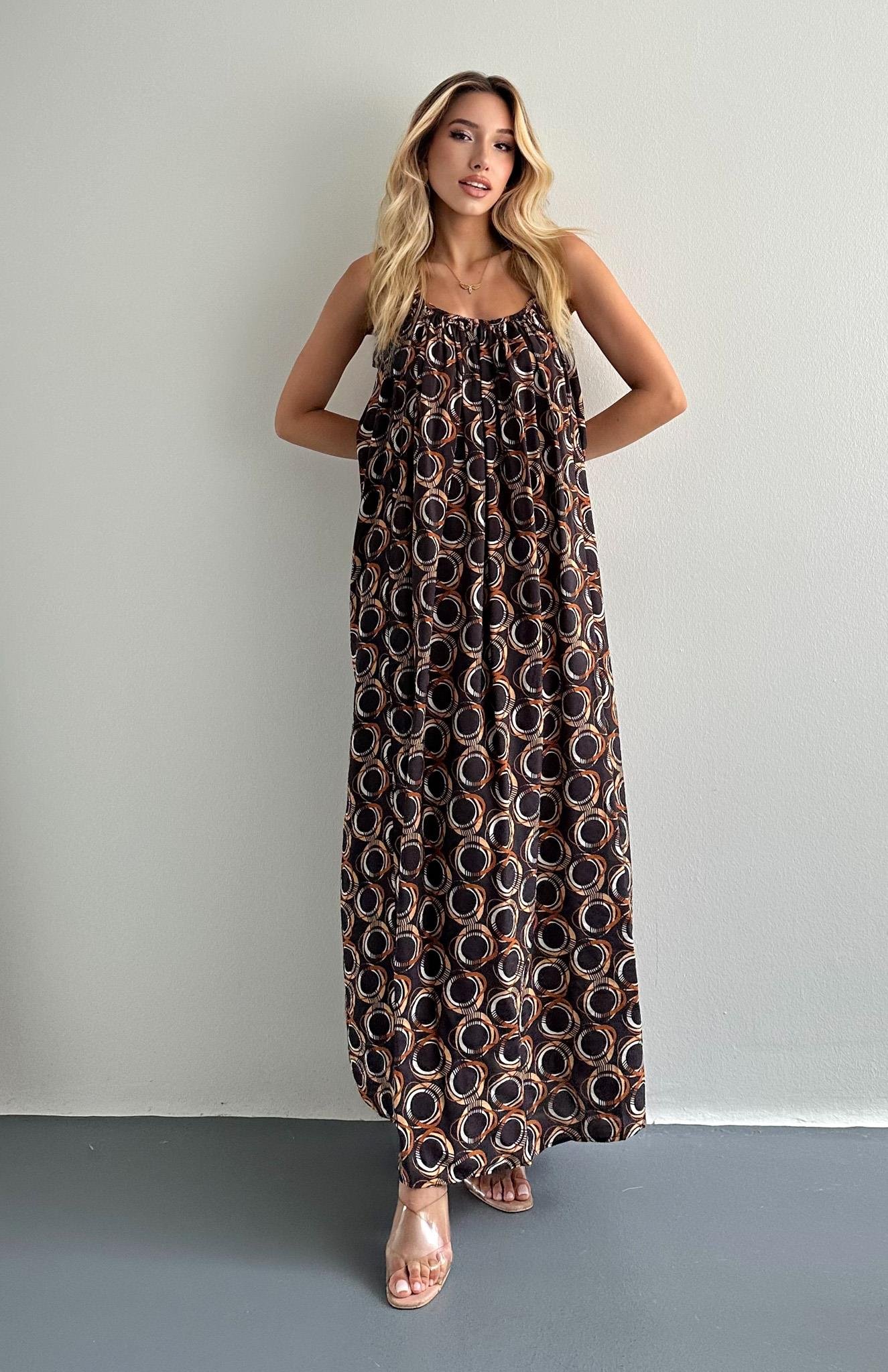 V Yaka Büzgülü Desenli Elbise KAHVERENGİ