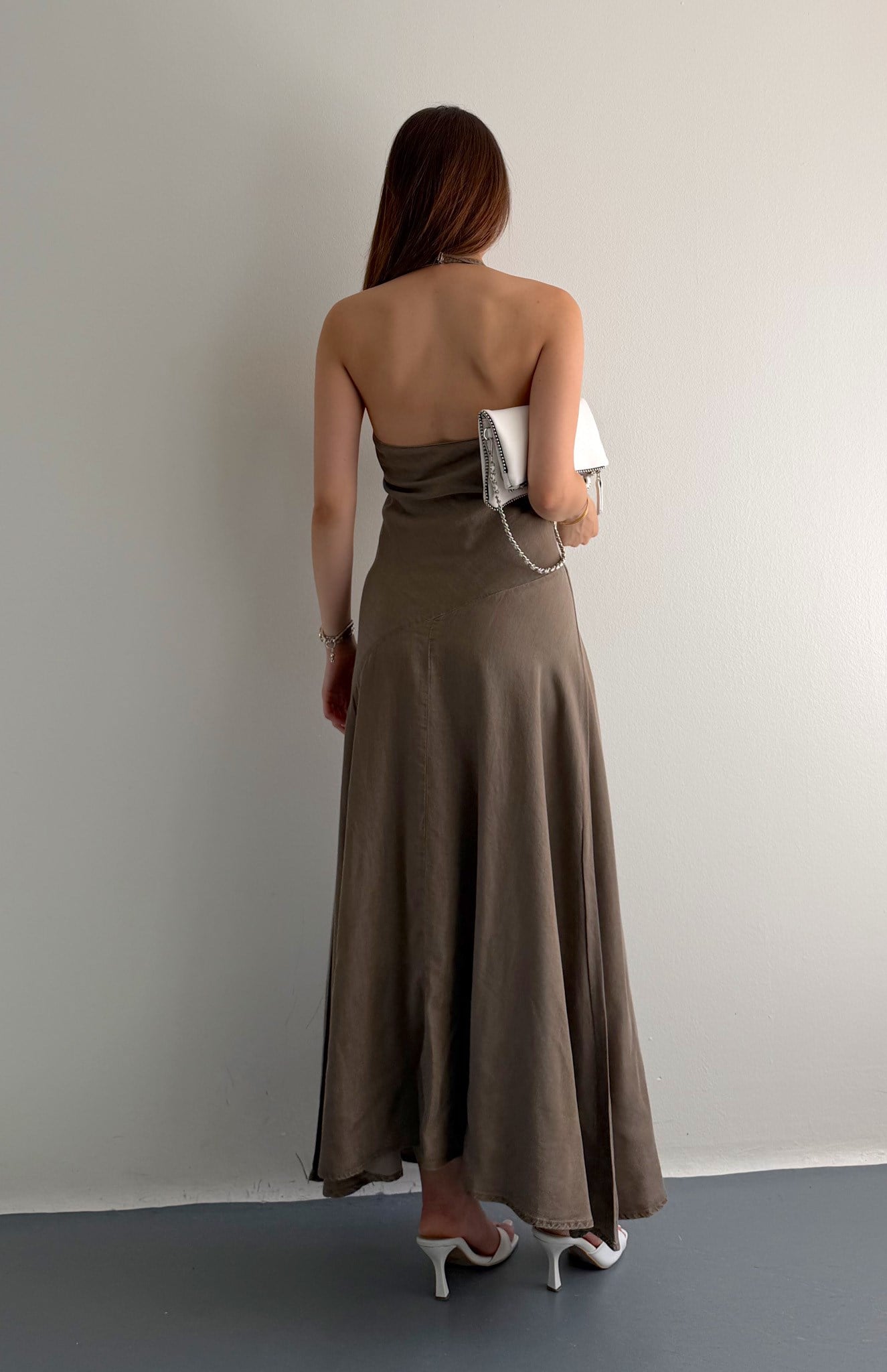 Yakası Cıtcıtlı Tencel Elbise KAHVERENGİ