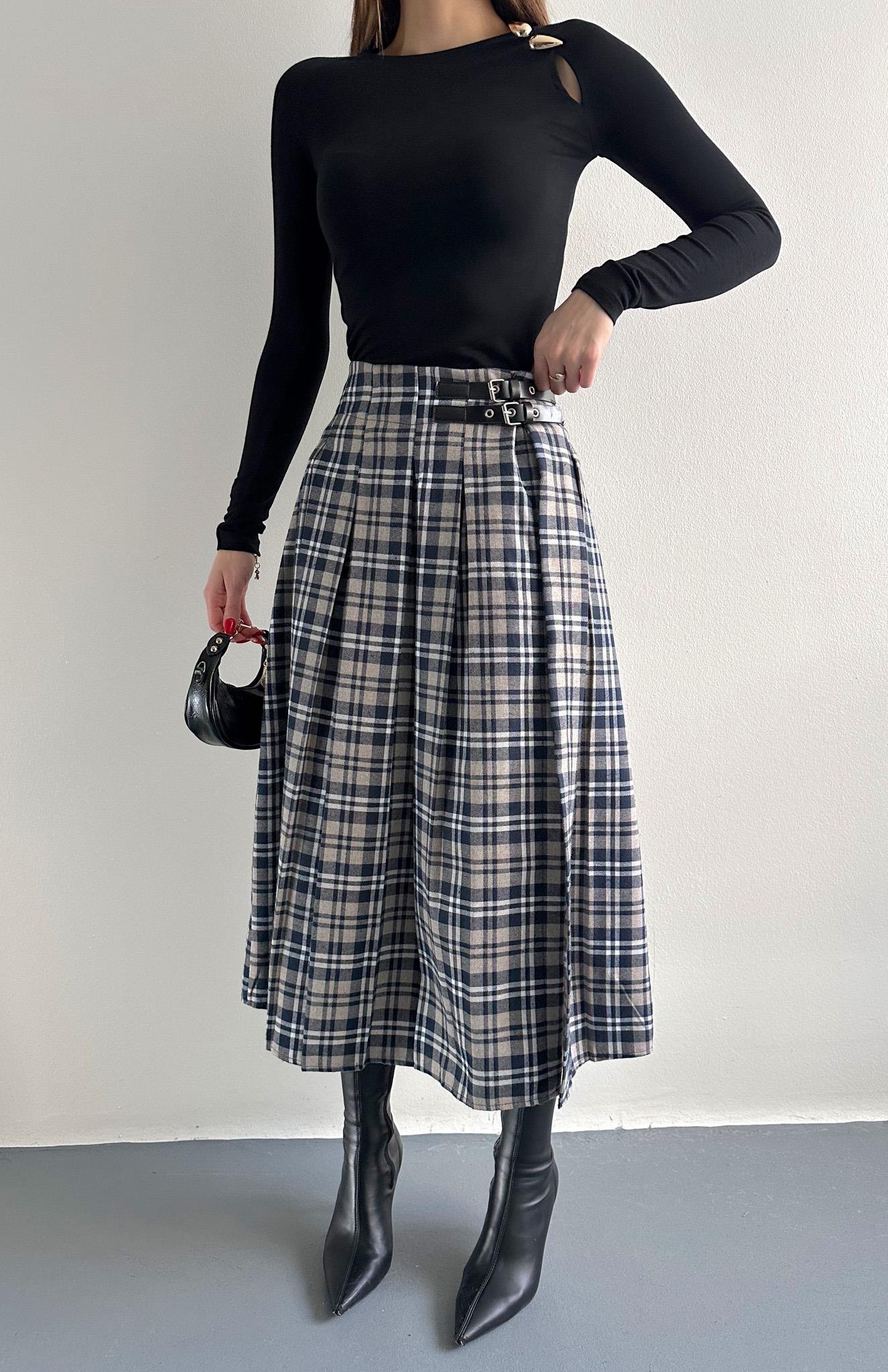 İşkoç Etel LACİ-BEJ