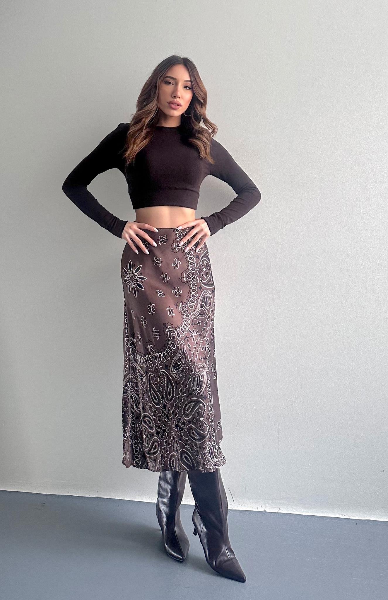 Şal Desen Saten Etek KAHVERENGİ