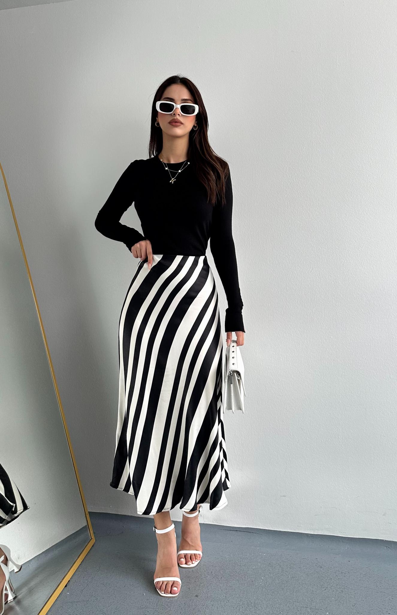 Zebra Desen Saten Etek SİYAH