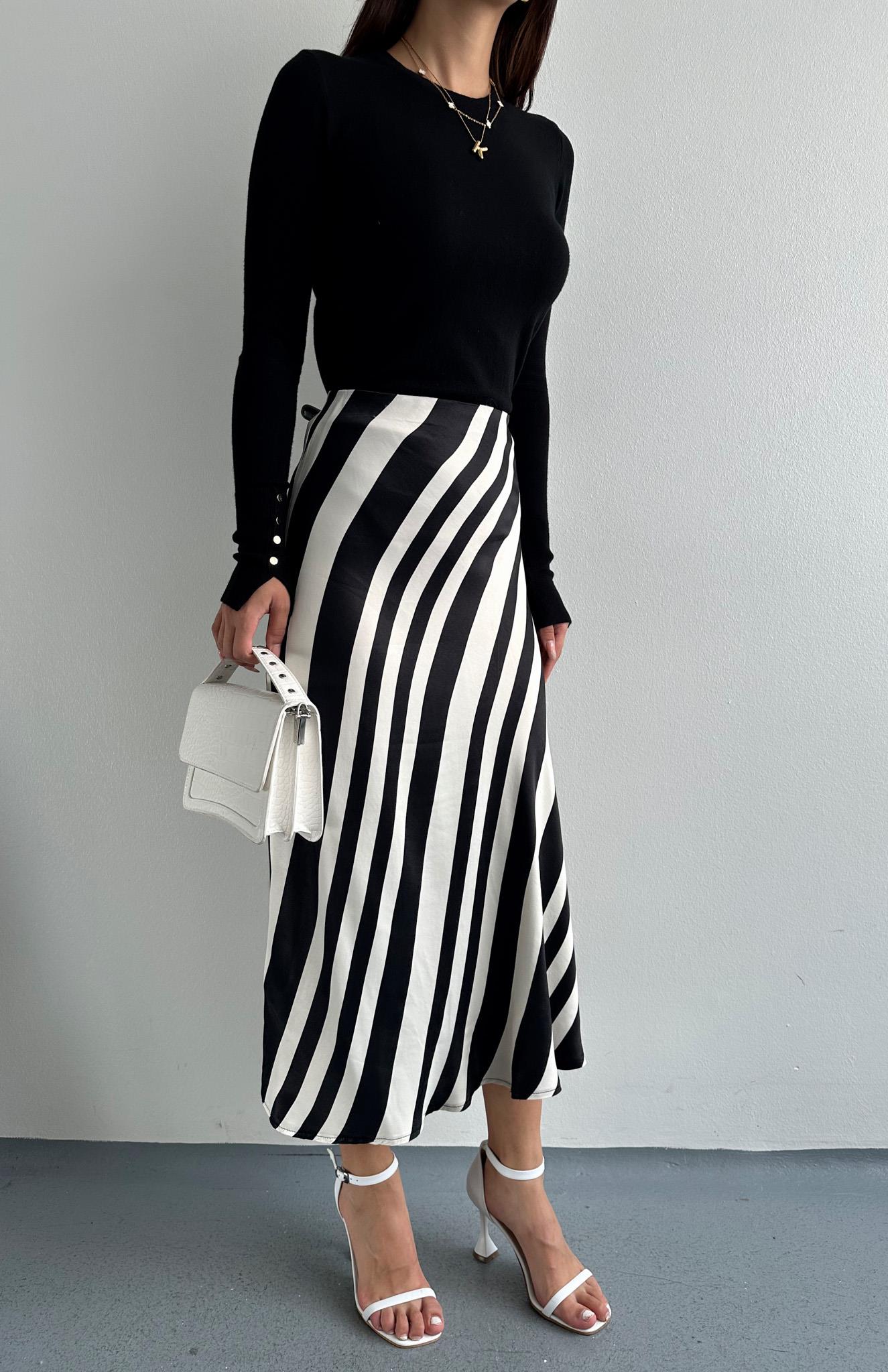 Zebra Desen Saten Etek SİYAH