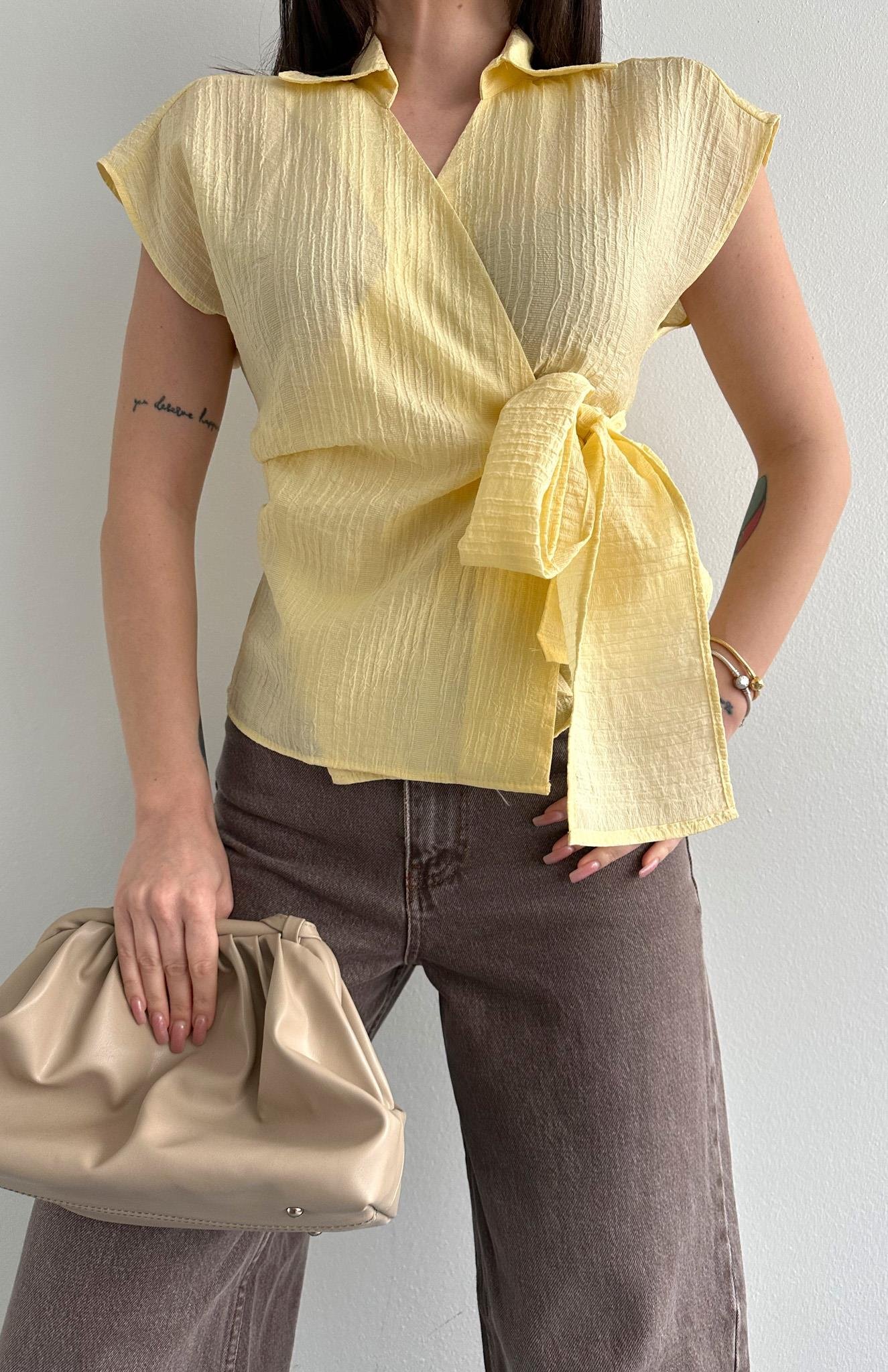 Kolsuz Bağlamalı Gömlek SARI