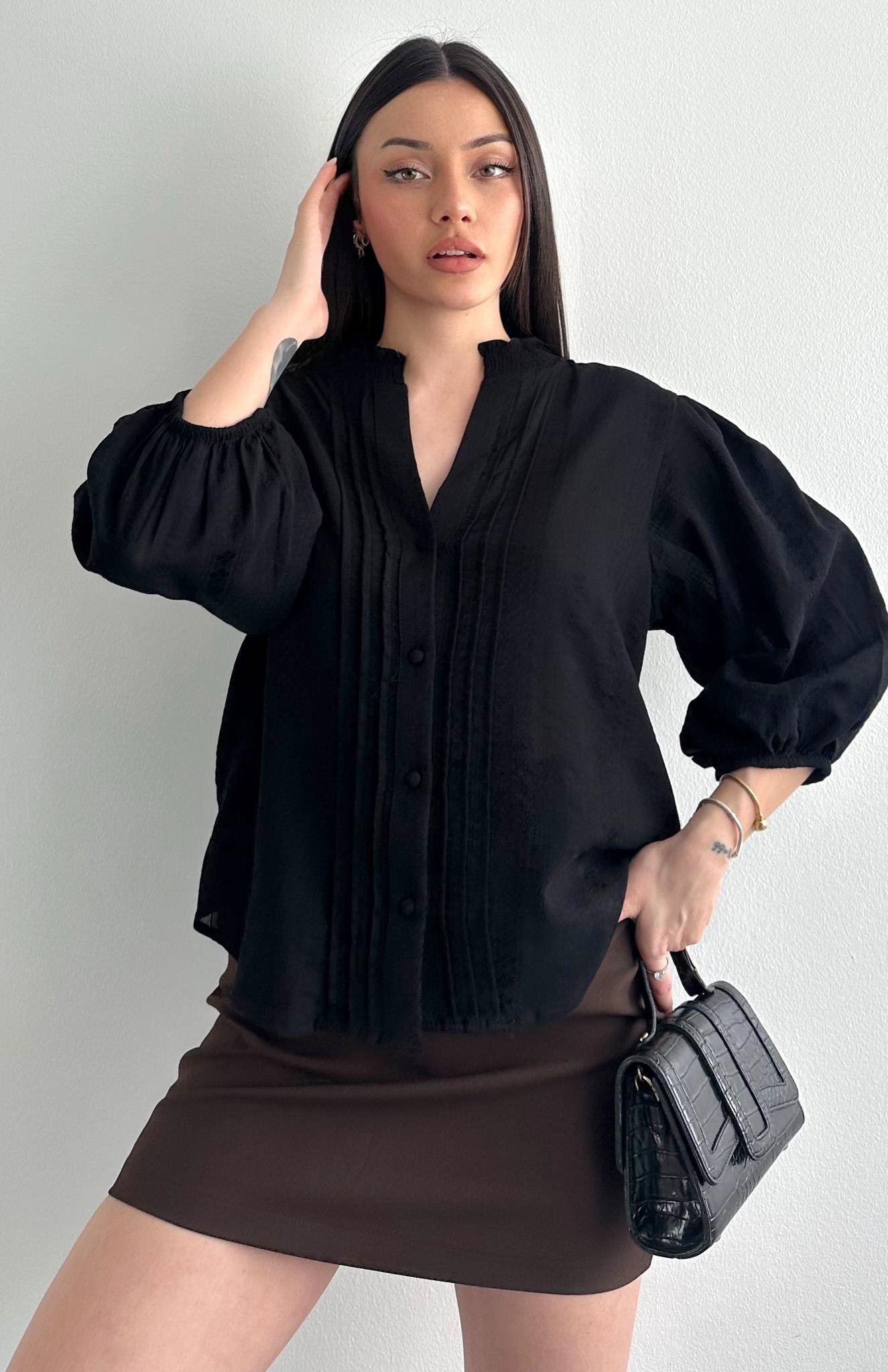 Nevür Detaylı Balon Kol Gömlek SİYAH