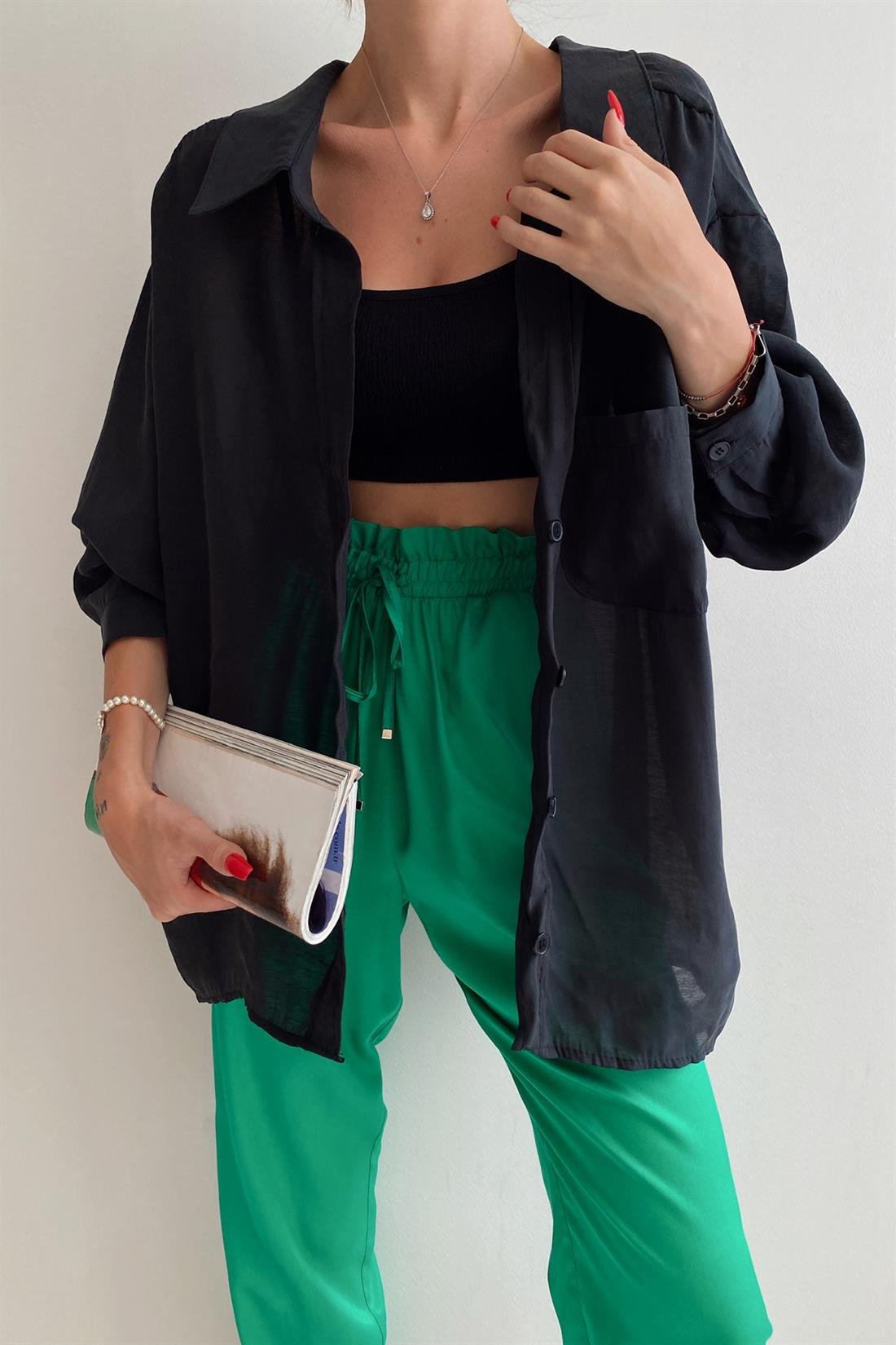 Omzu Düşük Oversize Gömlek SİYAH