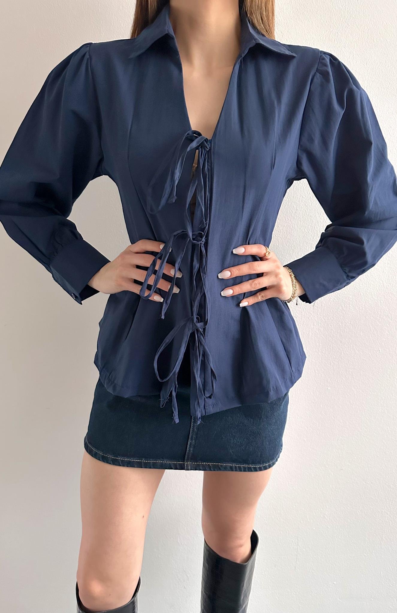 V Yaka Önü Bağlamalı Gömlek LACİVERT