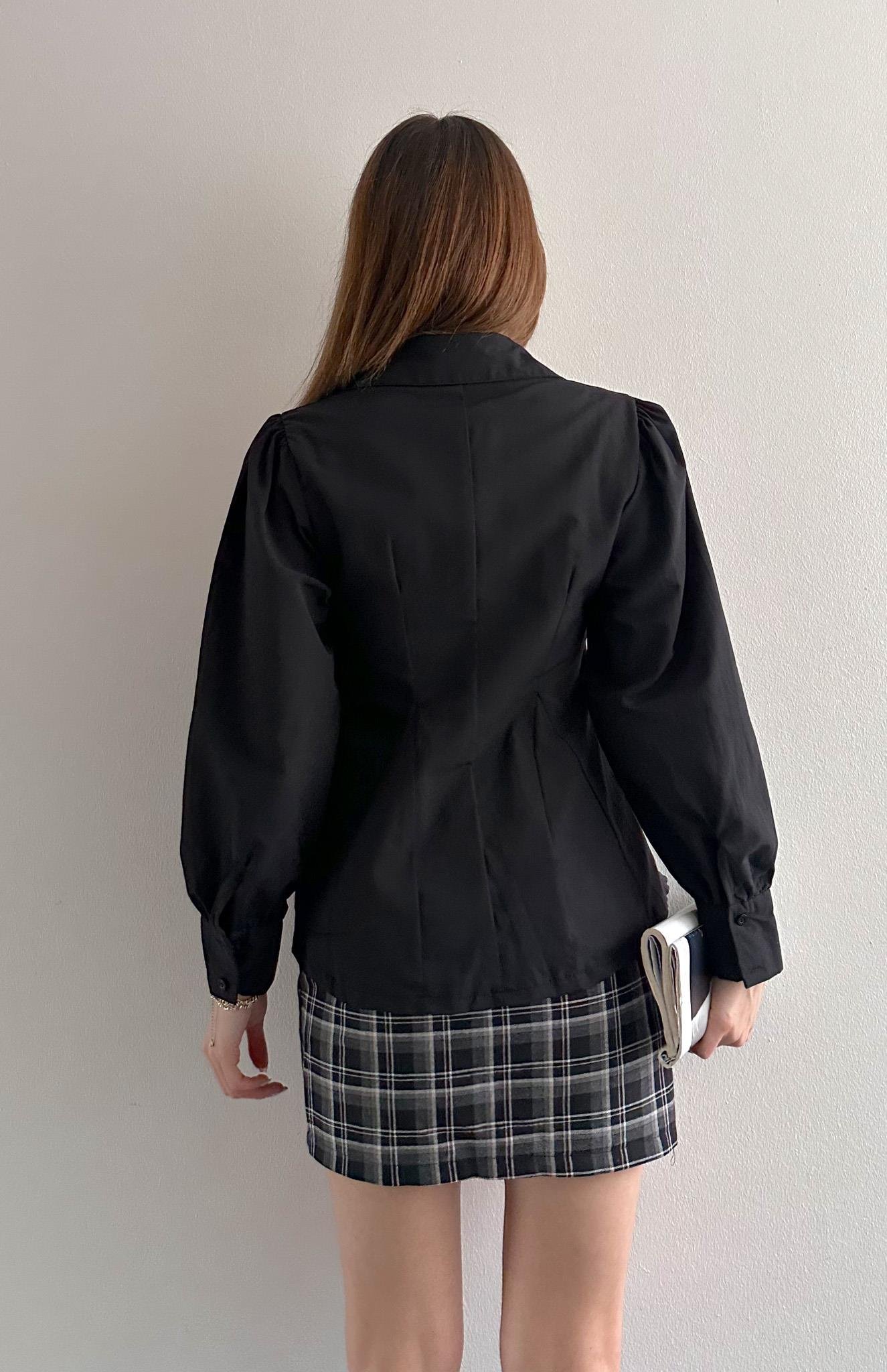 V Yaka Önü Bağlamalı Gömlek SİYAH