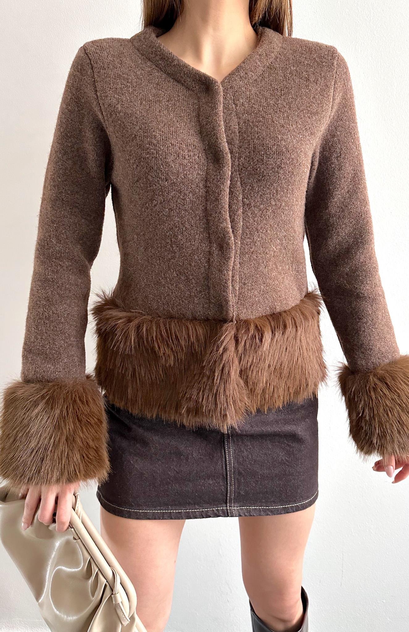 Altı Ve Kolları Tüylü Hırka KAHVERENGİ