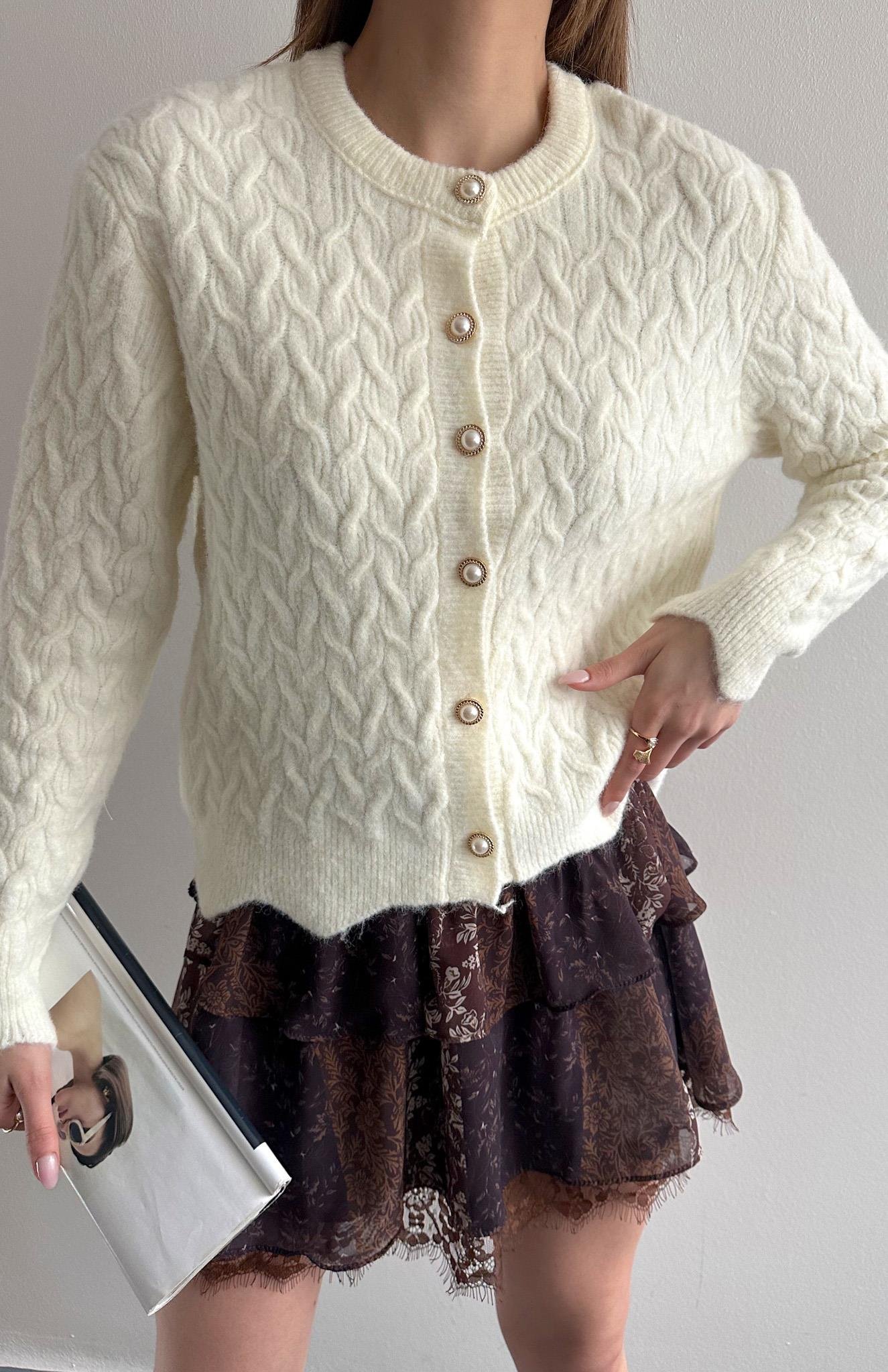 Örgülü Gold Düğmeli Lara Hırka EKRU