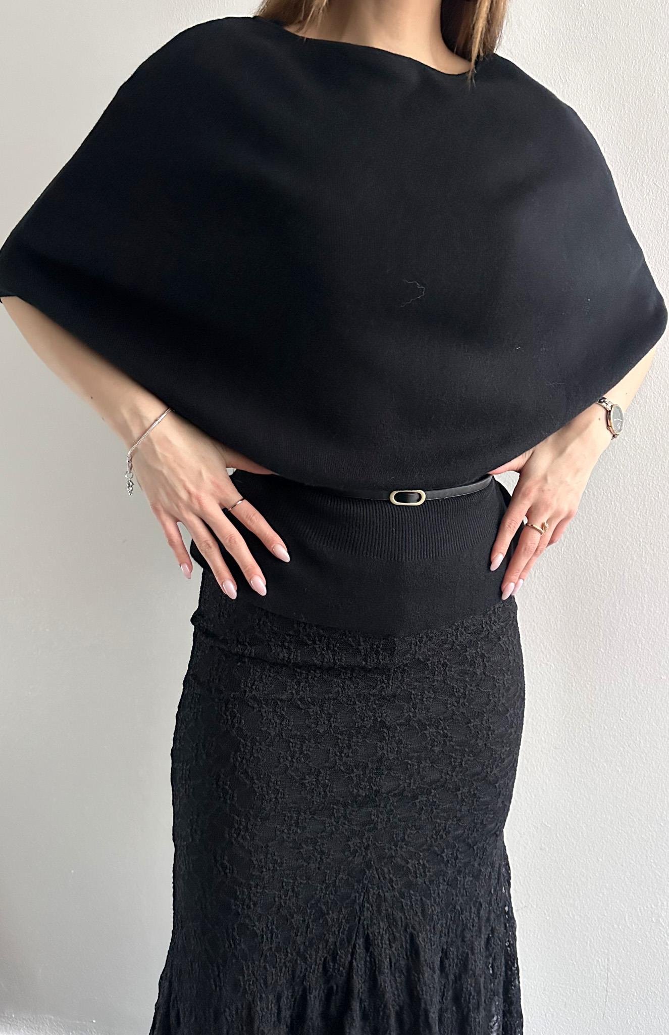 Kayık Yaka Yarasa Kol Kemerli Kazak SİYAH