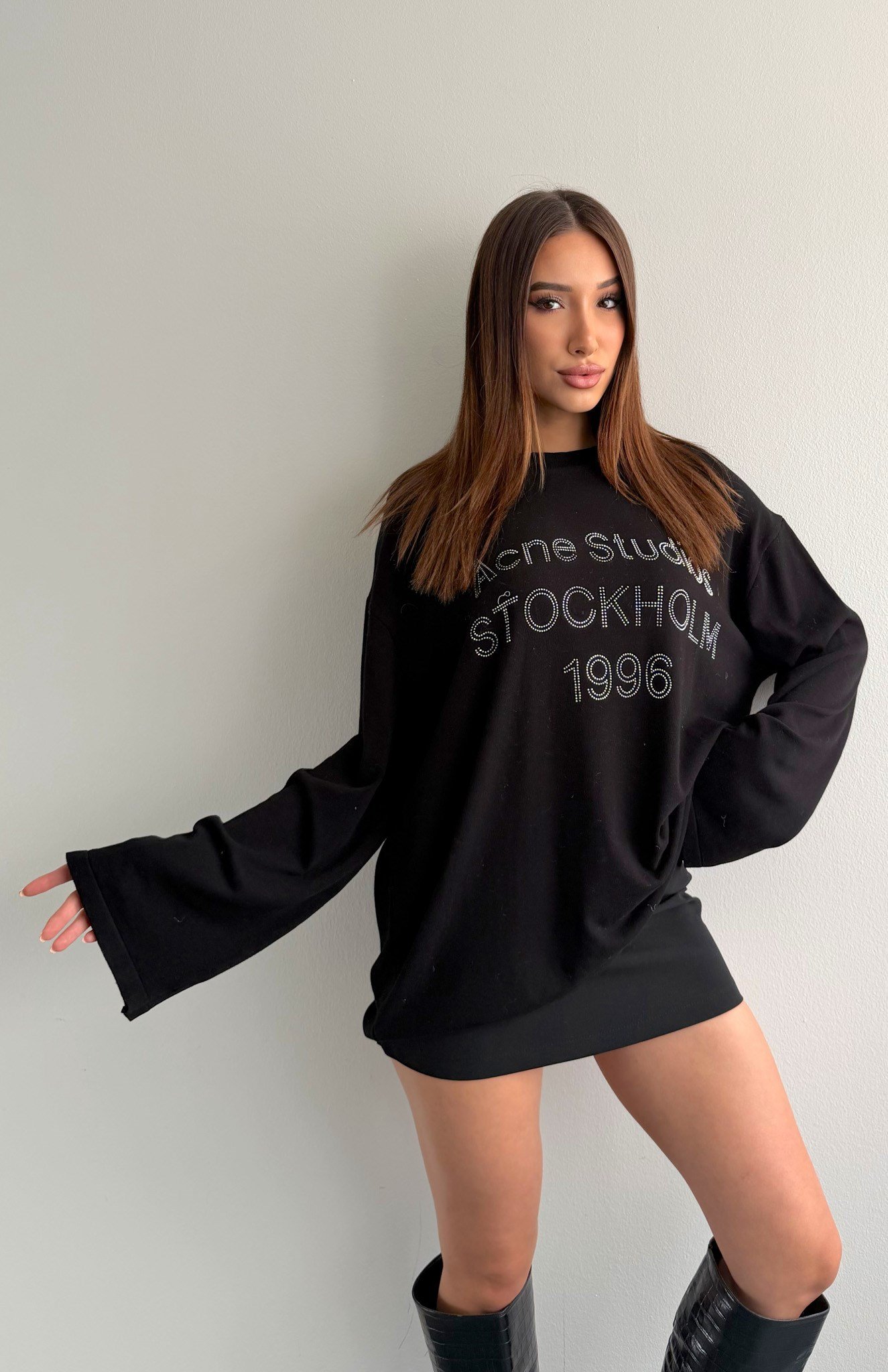 Parlak Taşlı Baskılı Oversize Kazak SİYAH