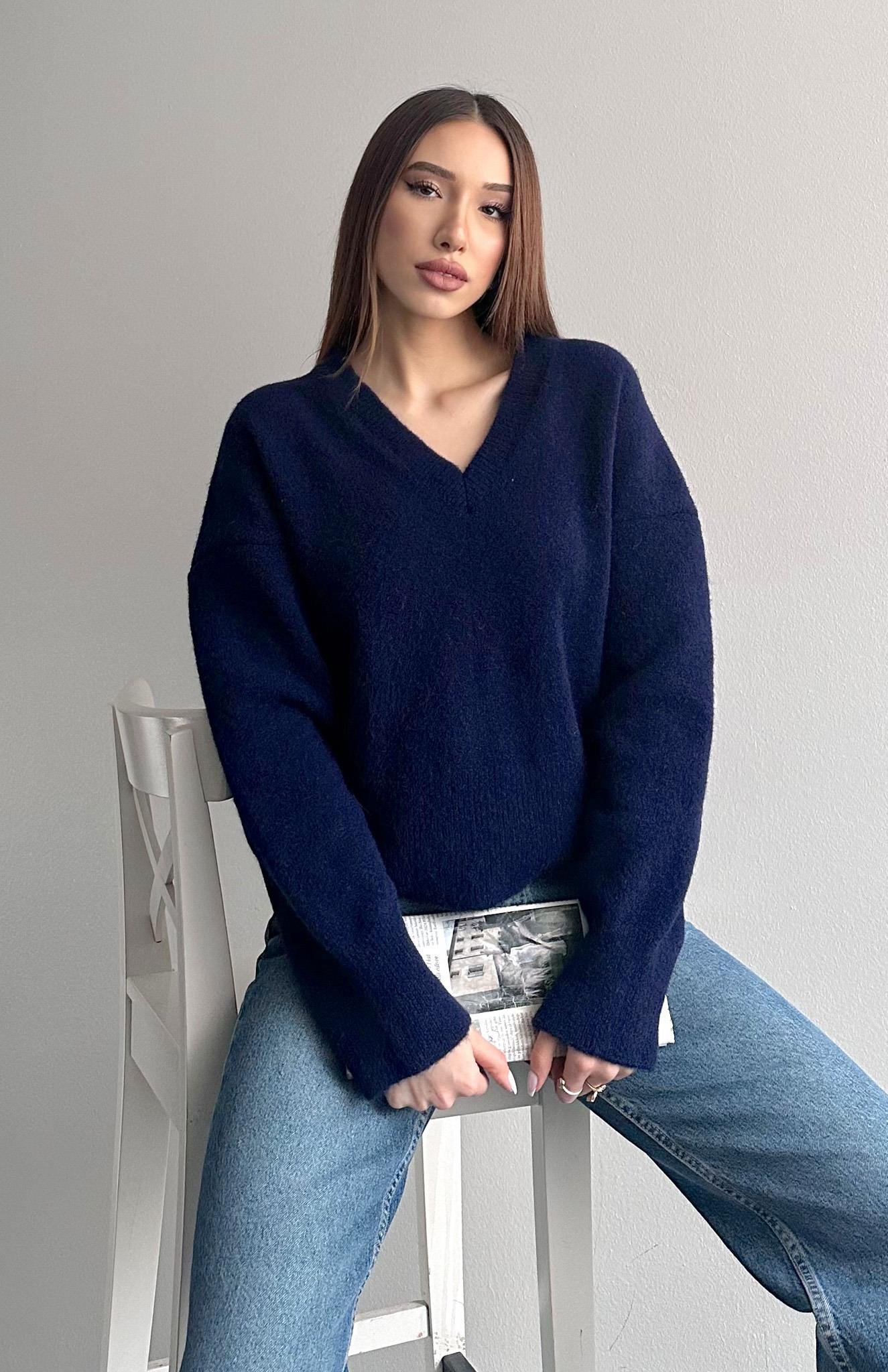 V Yaka Yumuşak Dokulu Kazak LACİVERT