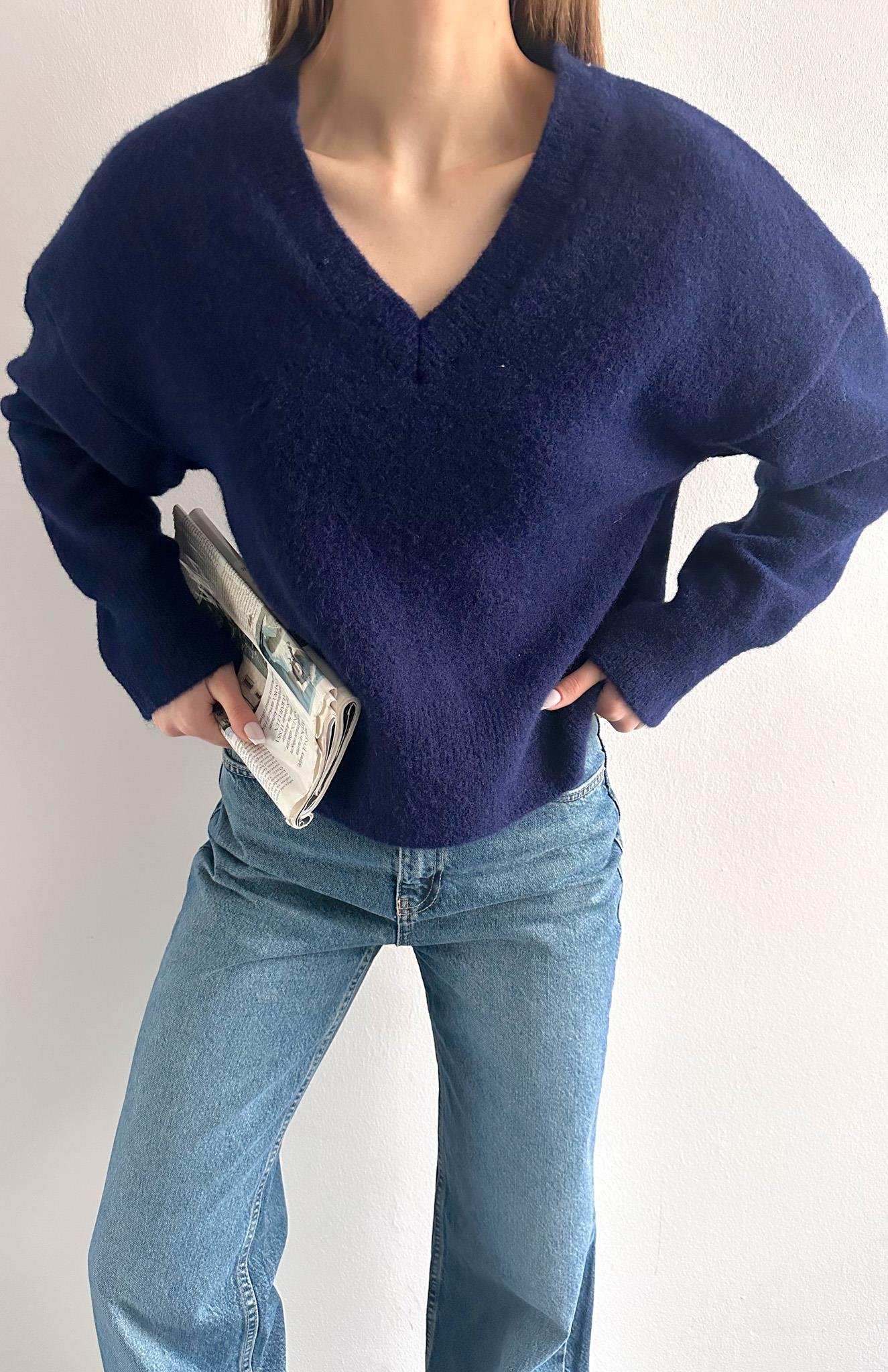 V Yaka Yumuşak Dokulu Kazak LACİVERT