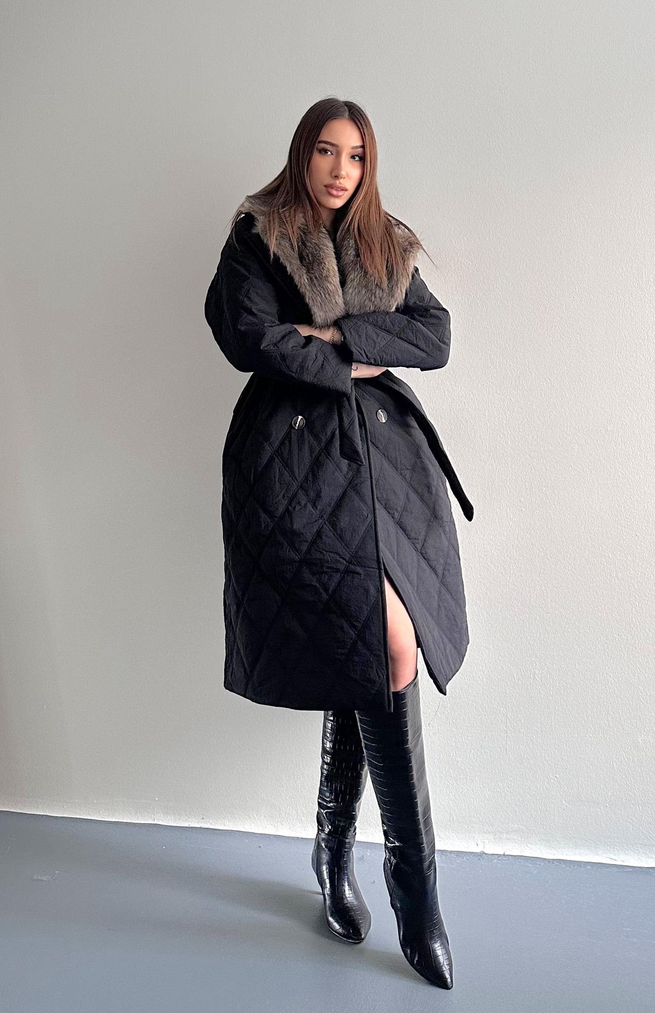 Baklava Kapitone Çikma Kürk Yakalı Mony SİYAH