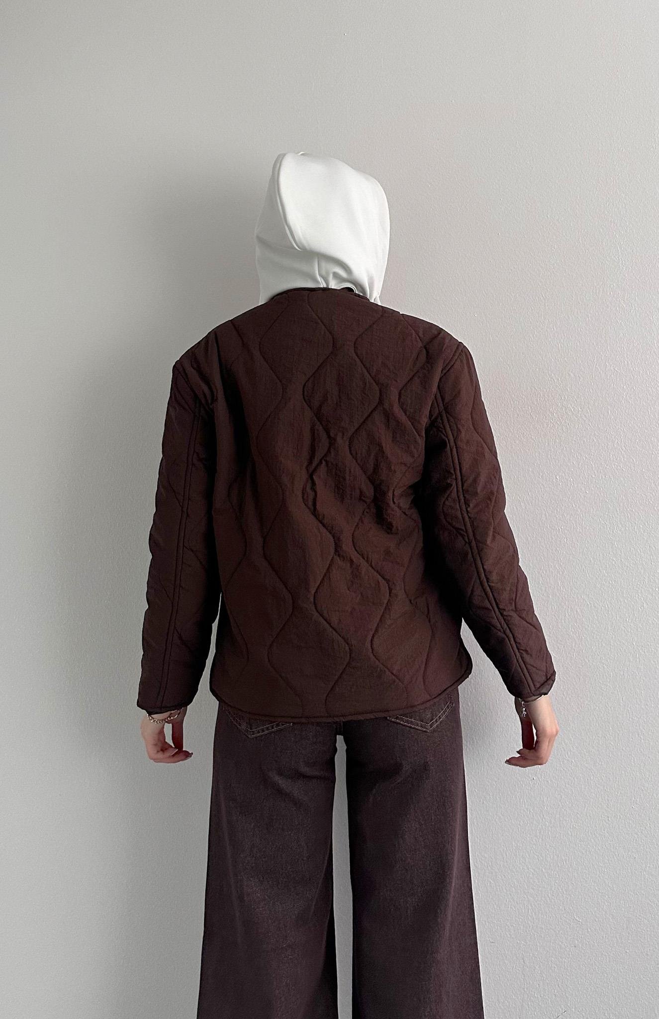 Düğmeli Kapitone Mont KAHVERENGİ