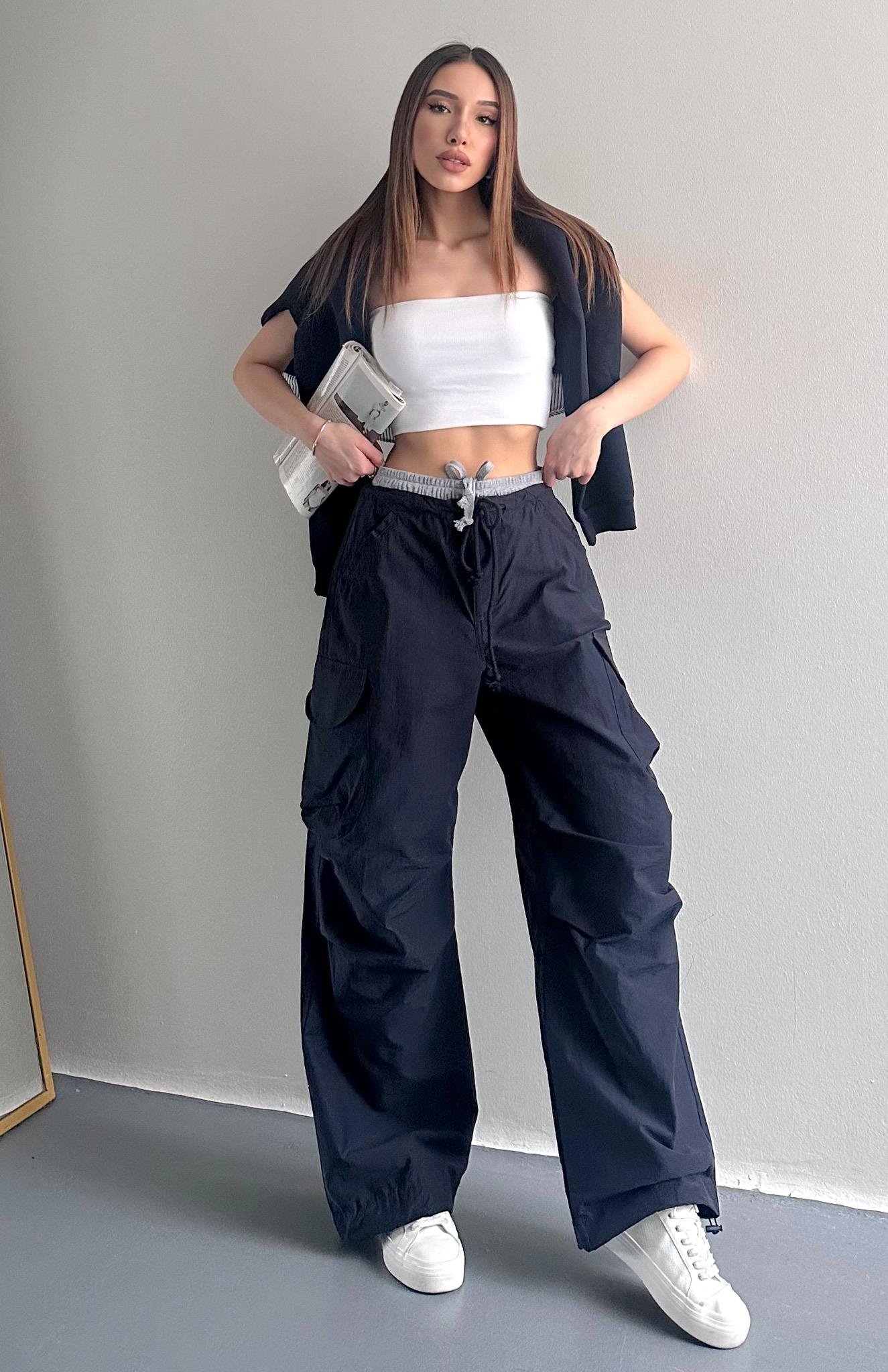 Bel Detaylı Paraşüt Pantolon LACİVERT