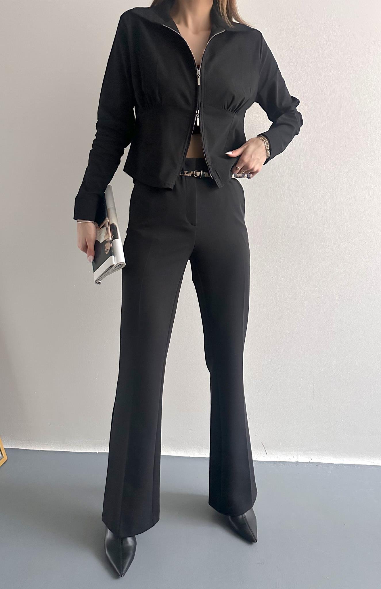 Kemerli Hafif İspanyol Paça Pantolon SİYAH