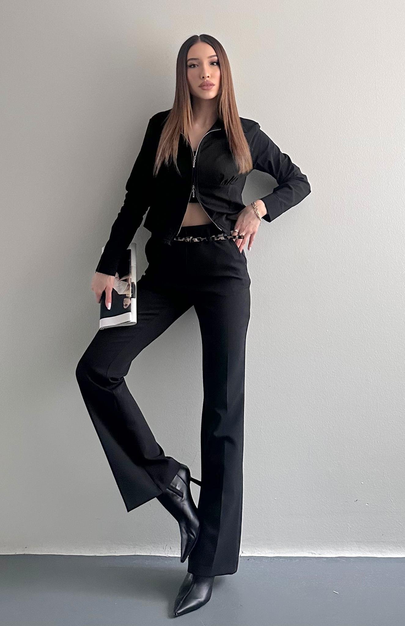 Kemerli Hafif İspanyol Paça Pantolon SİYAH