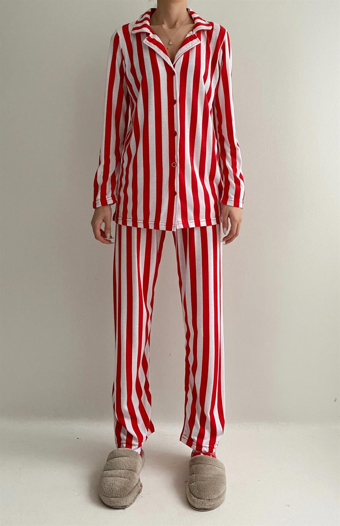 Çizgili Pijama Takımı KIRMIZI ÇİZGİ