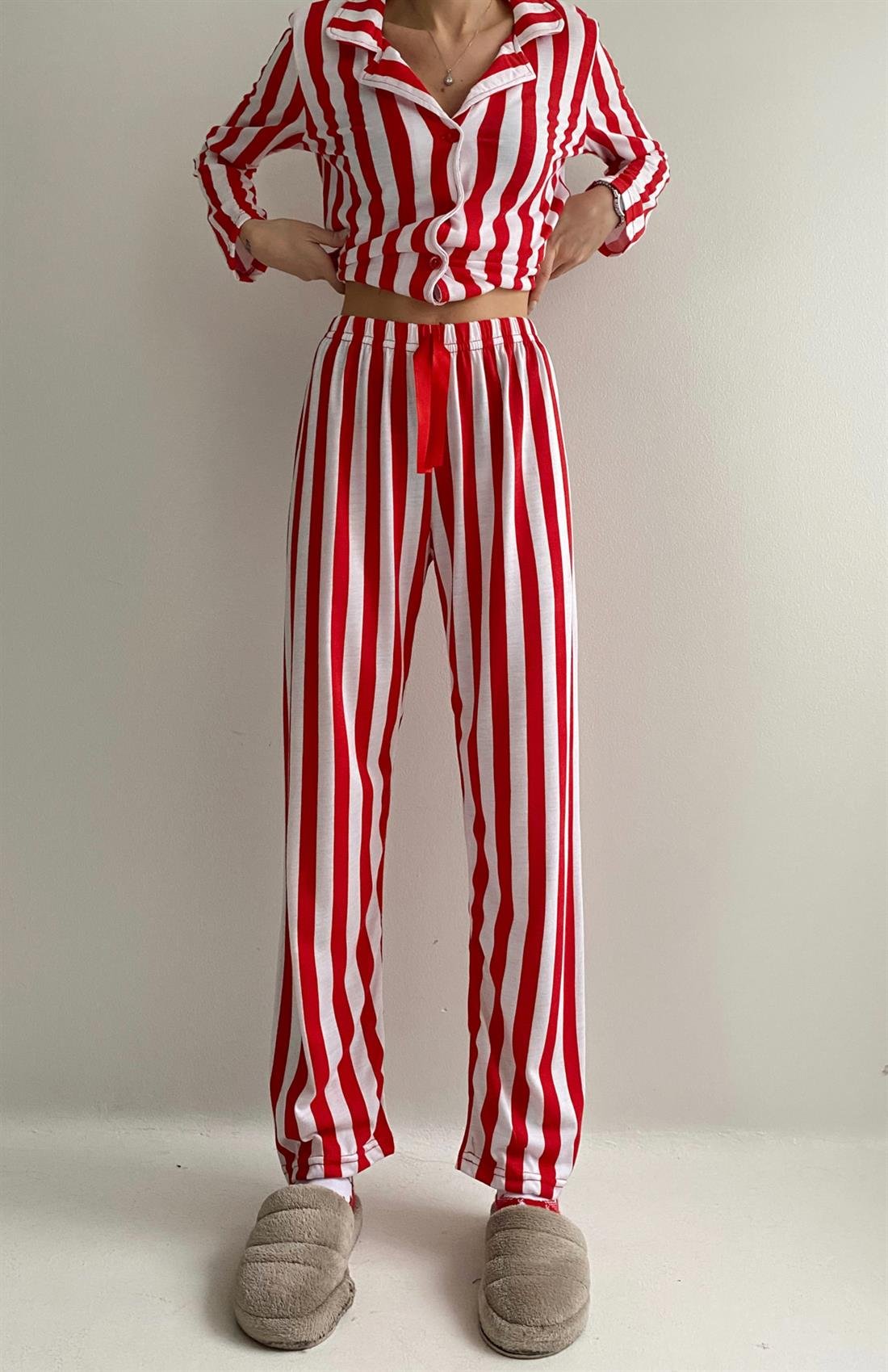 Çizgili Pijama Takımı KIRMIZI ÇİZGİ