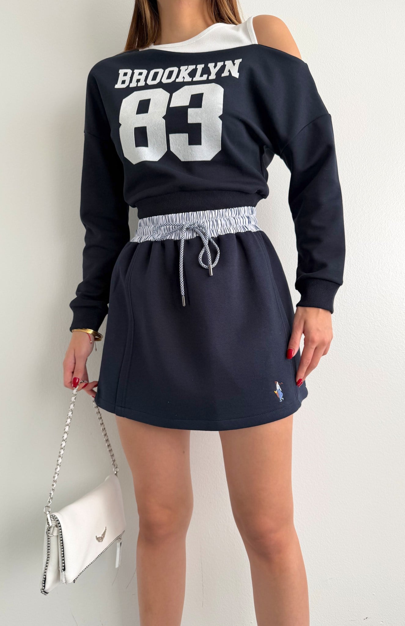 Asimetrik Atlet Detaylı Sweatshırt LACİVERT