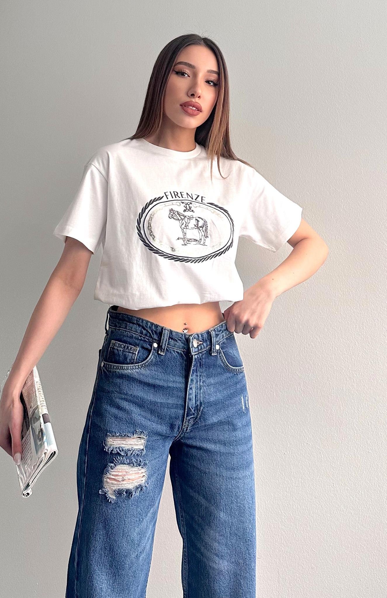 Baskı Nakiş Detaylı Tshırt EKRU