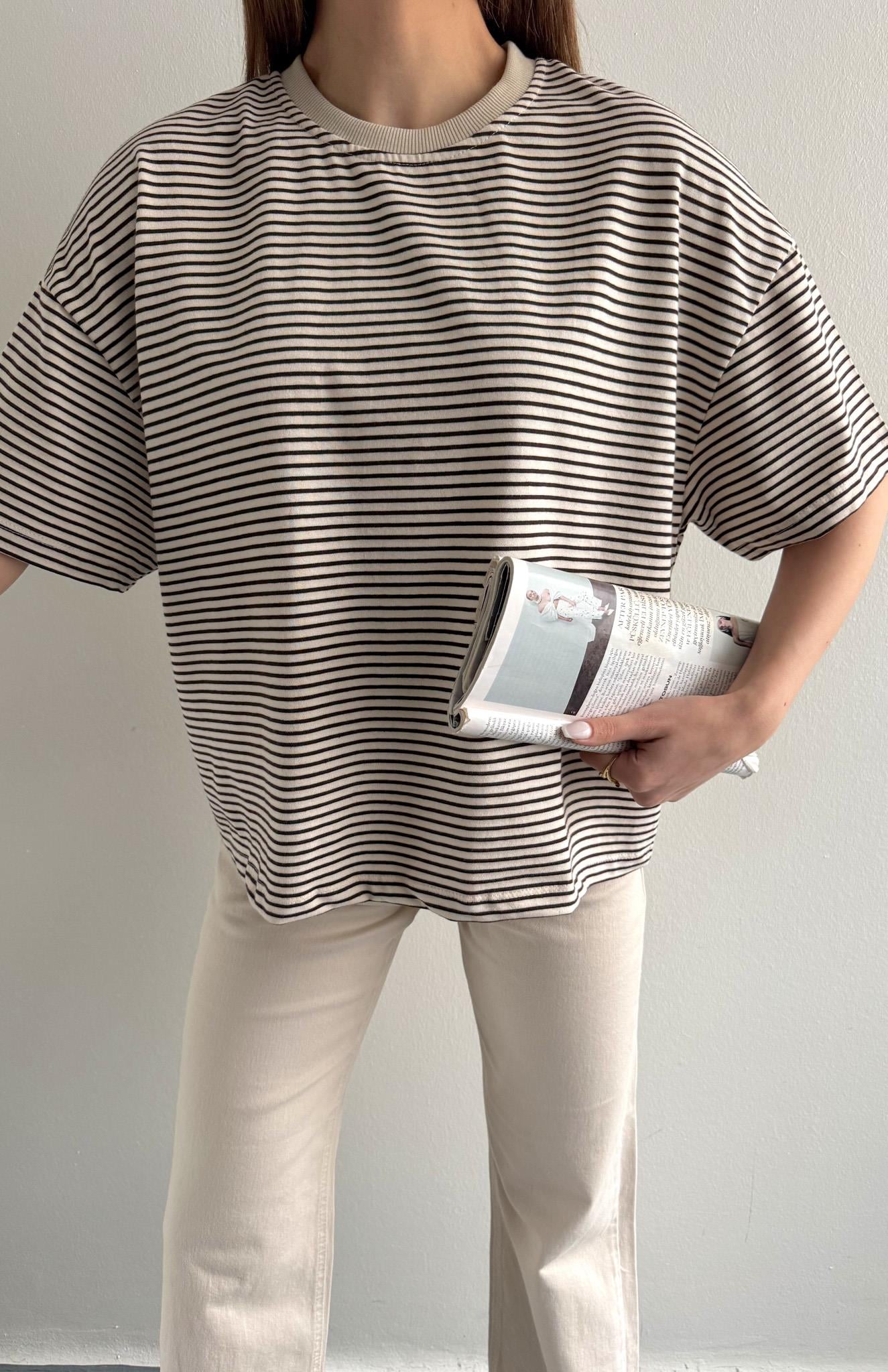 Bisiklet Yaka Çizgili T-Shirt TAŞ